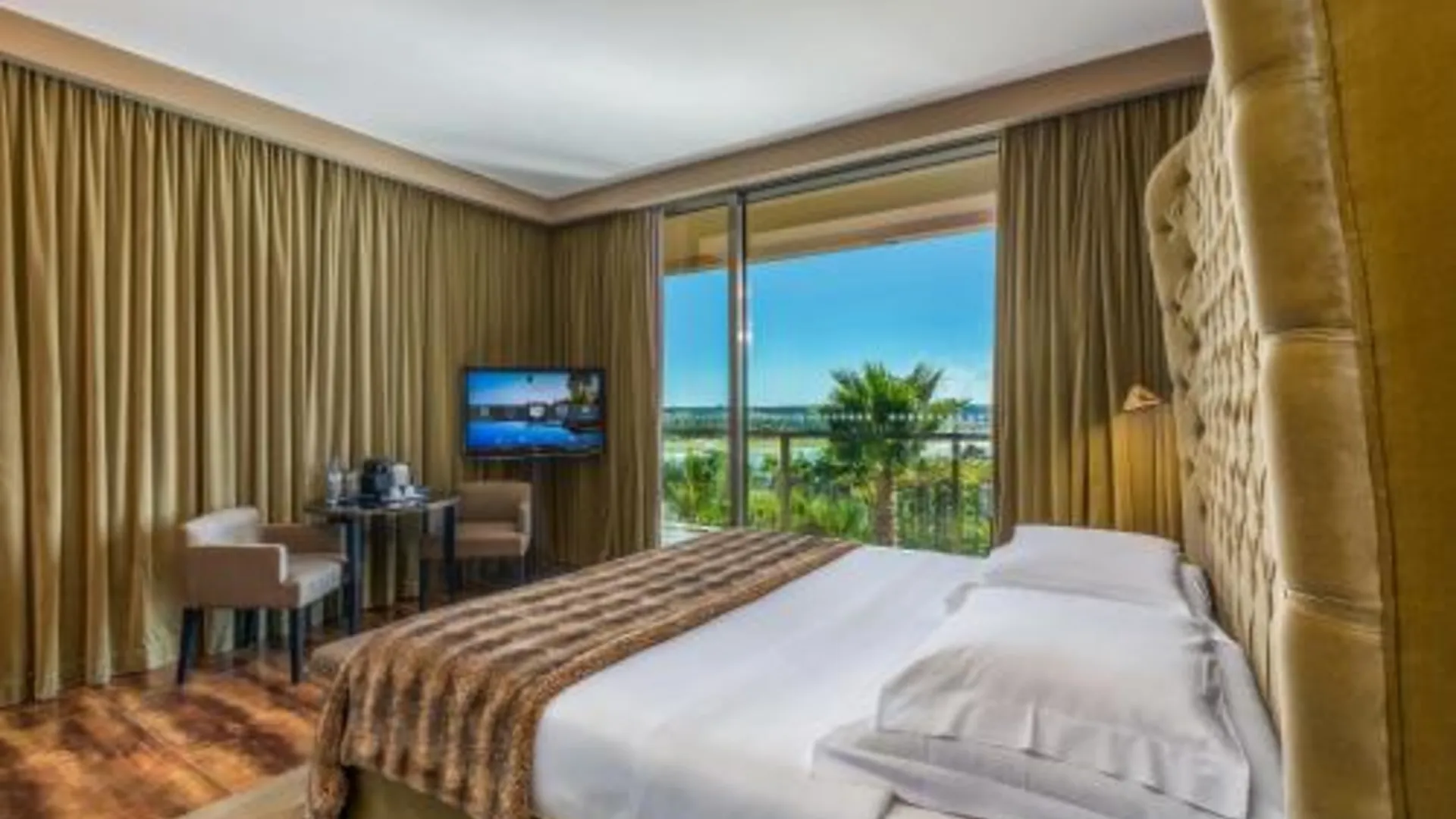 몬타르길 AP Lago Montargil - Conference & SPA 5성급 호텔 스위트룸