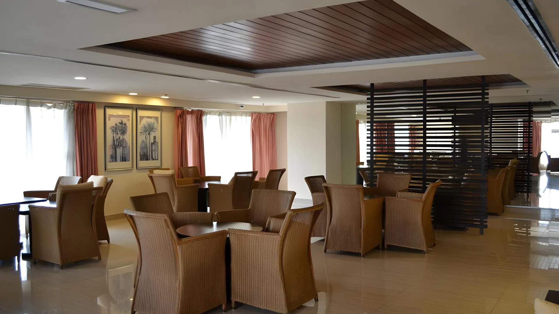 페탈링자야 플렉시스테이 스튜디오 리조트 스위트 앳 선웨이 피라미드 호텔 타워 3성급 호텔 레스토랑