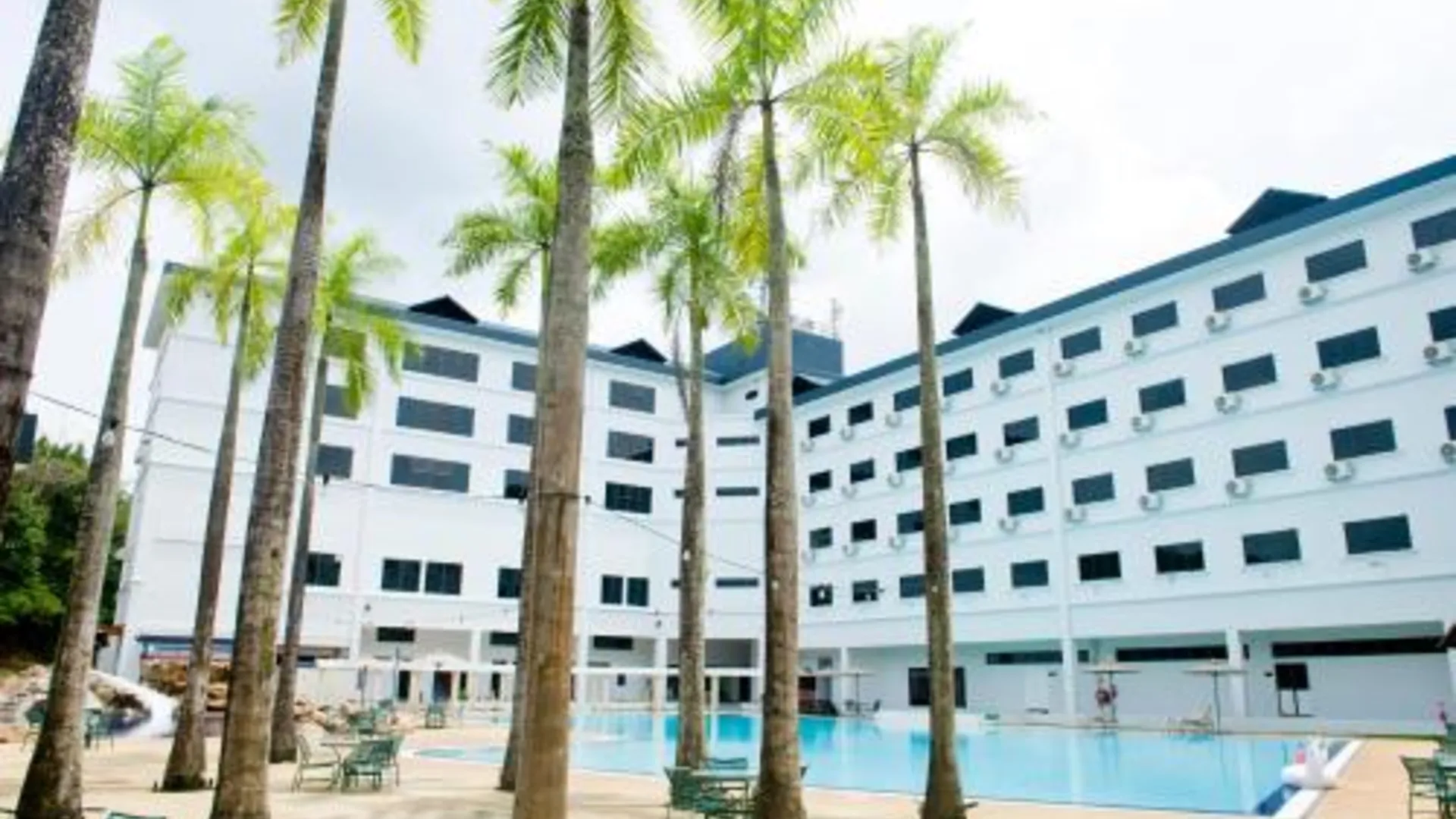 숭가이 페타니 스위스 애비뉴 호텔 5성급 호텔 스위트룸