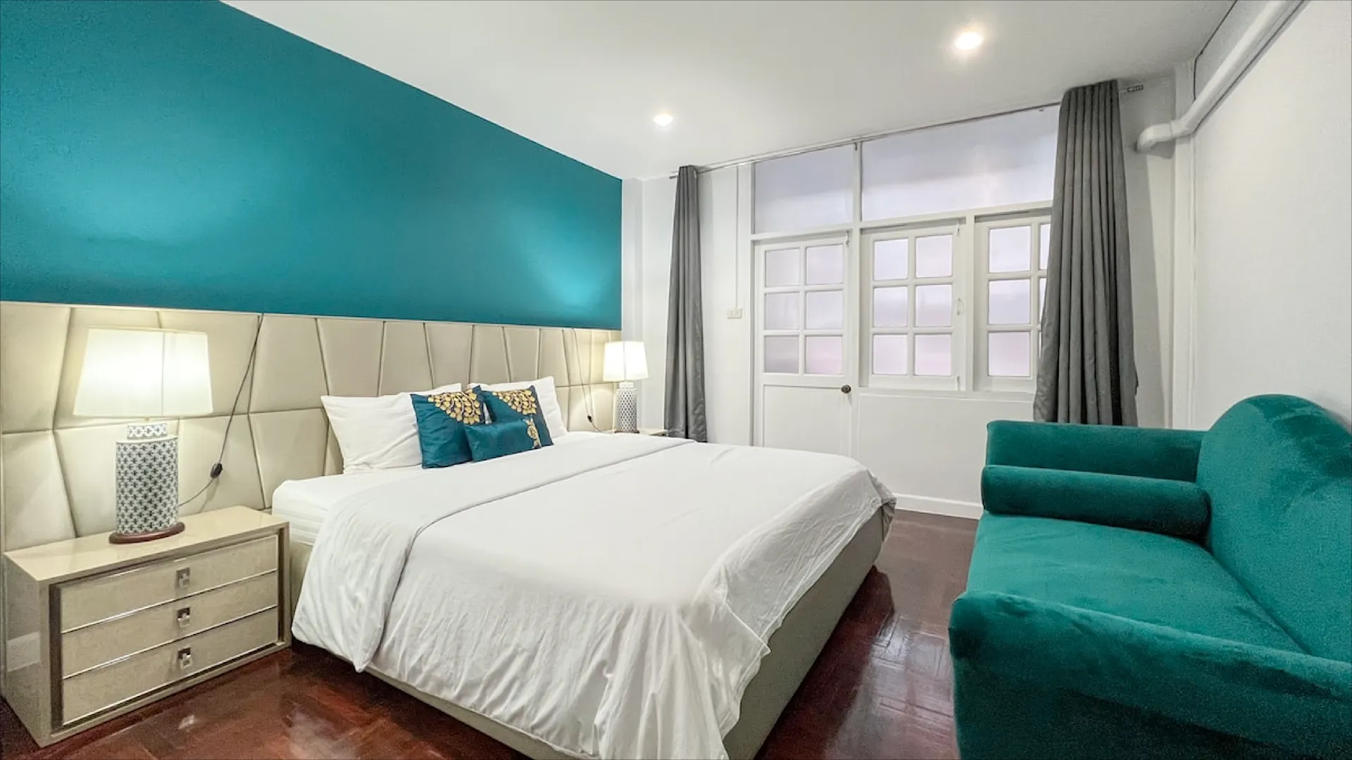 방콕 빠뚜남의 아파트먼트 (m², 침실 6개, 프라이빗 욕실 3개) 3성급 싱글룸 스위트룸