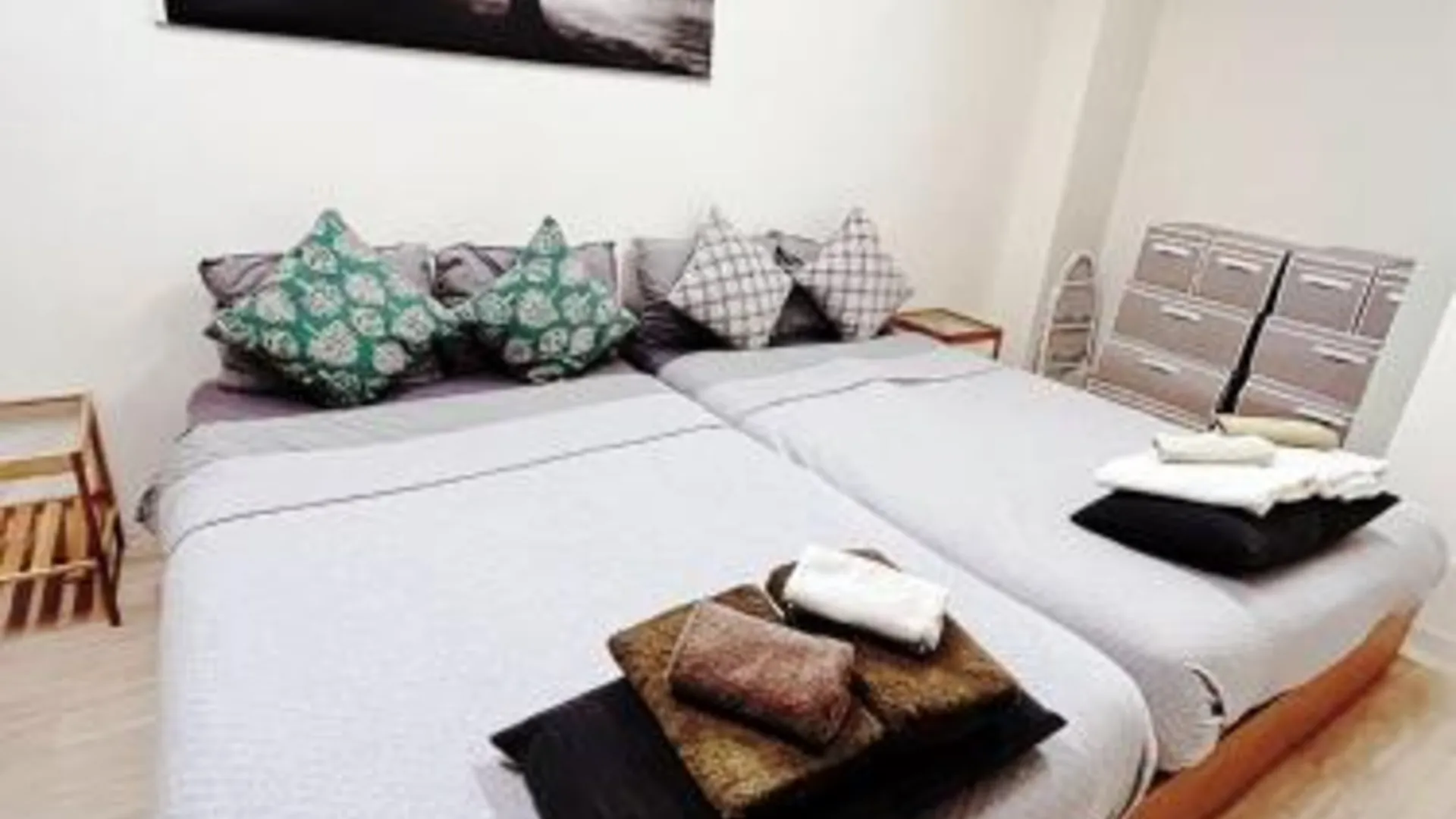 오사카 新大阪駅徒歩30秒ポケットwifi貸出無料, 30s walk to Shinosaka Station, Umeda 6 mins, Kyoto 25 mins, Early Check in 3성급 싱글룸 객실