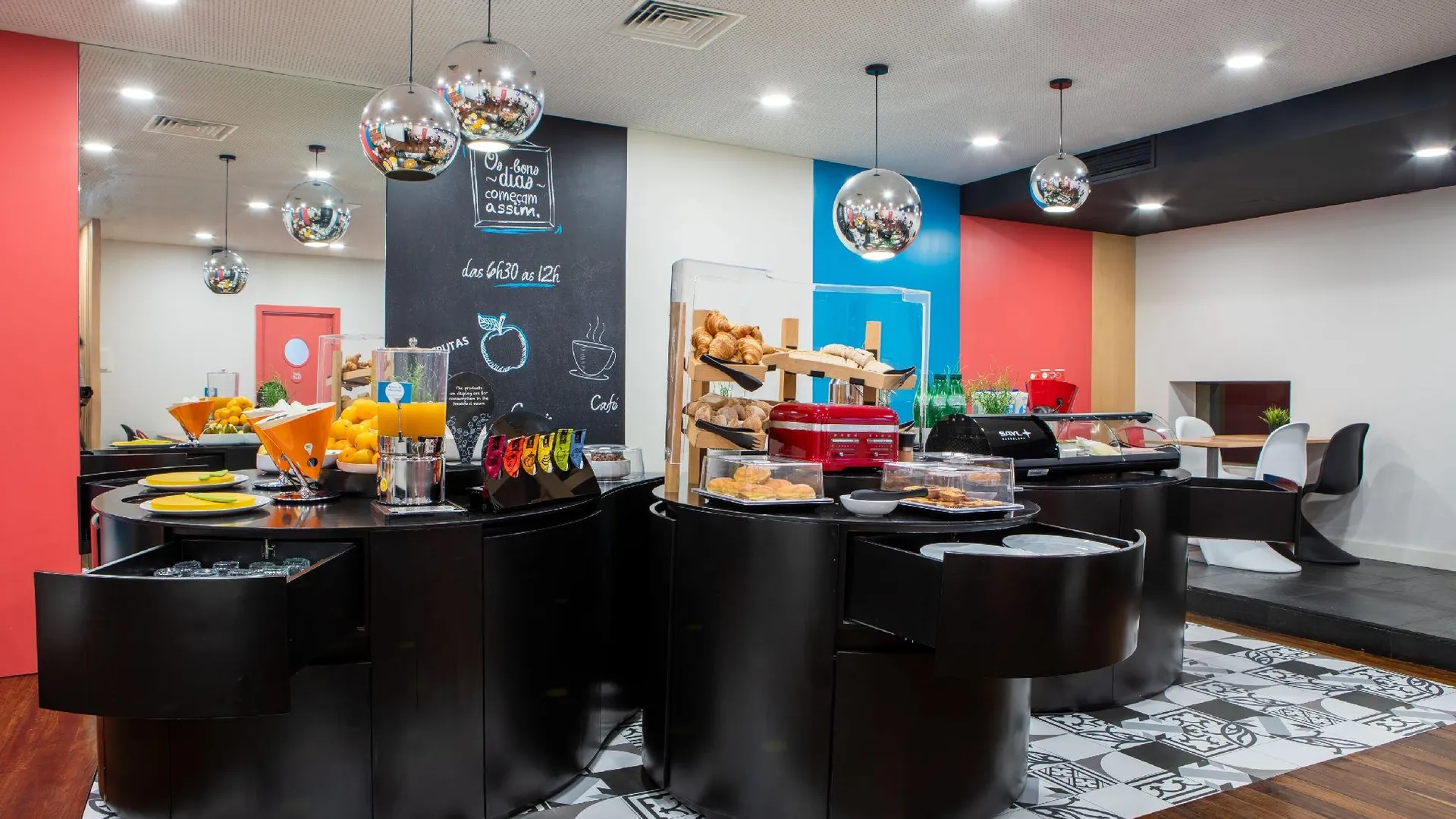 토레스 베드라스 Stay Hotel Torres Vedras Centro 4성급 호텔 전망