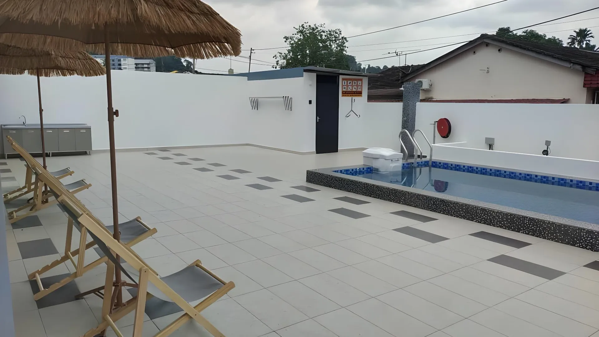 이포 캄풍 자와의 프라이빗 하우스 (100m², 침실 6개, 프라이빗 욕실 8개) 3성급 싱글룸 전망