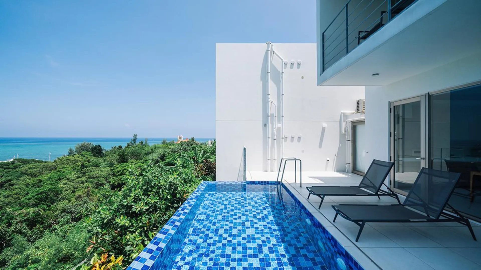 오키나와 본섬 블루 릴라 럭스 리조트 오키나와 4성급 호텔 객실