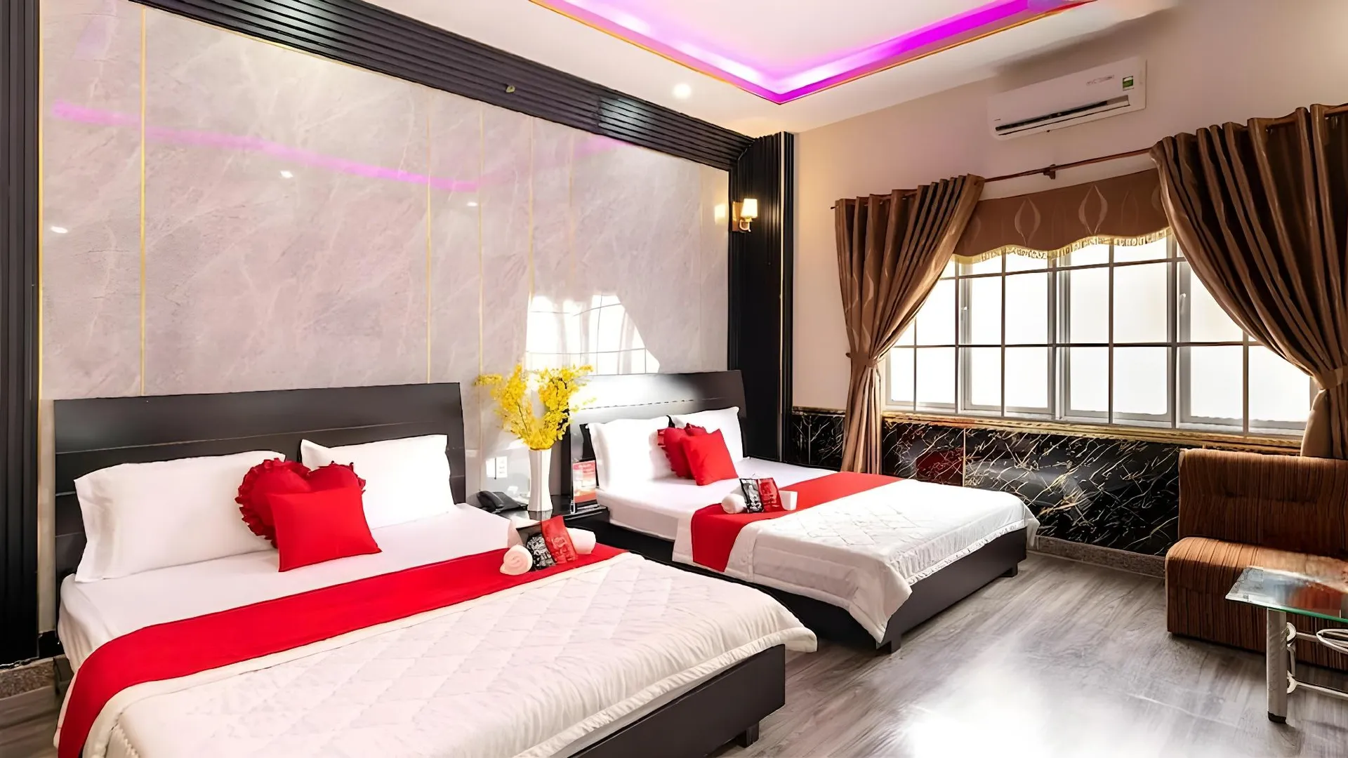 호치민 타하미 호텔 투 둑 2성급 호텔 스위트룸