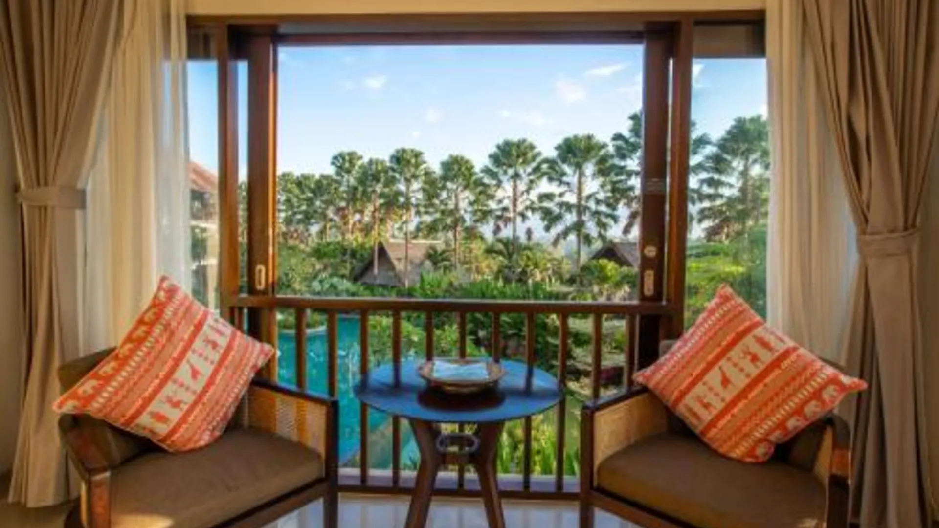 발리 산투 스위트 앤 빌라 앳 발리 주 5성급 호텔 레스토랑