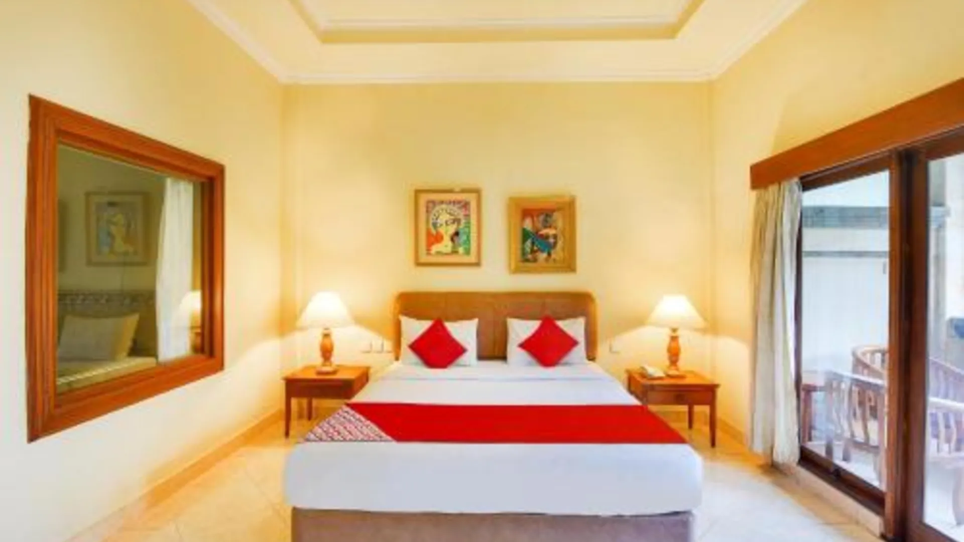 발리 슈퍼 OYO 타운하우스 오크 맥시 호텔 레기안 2성급 호텔 스위트룸