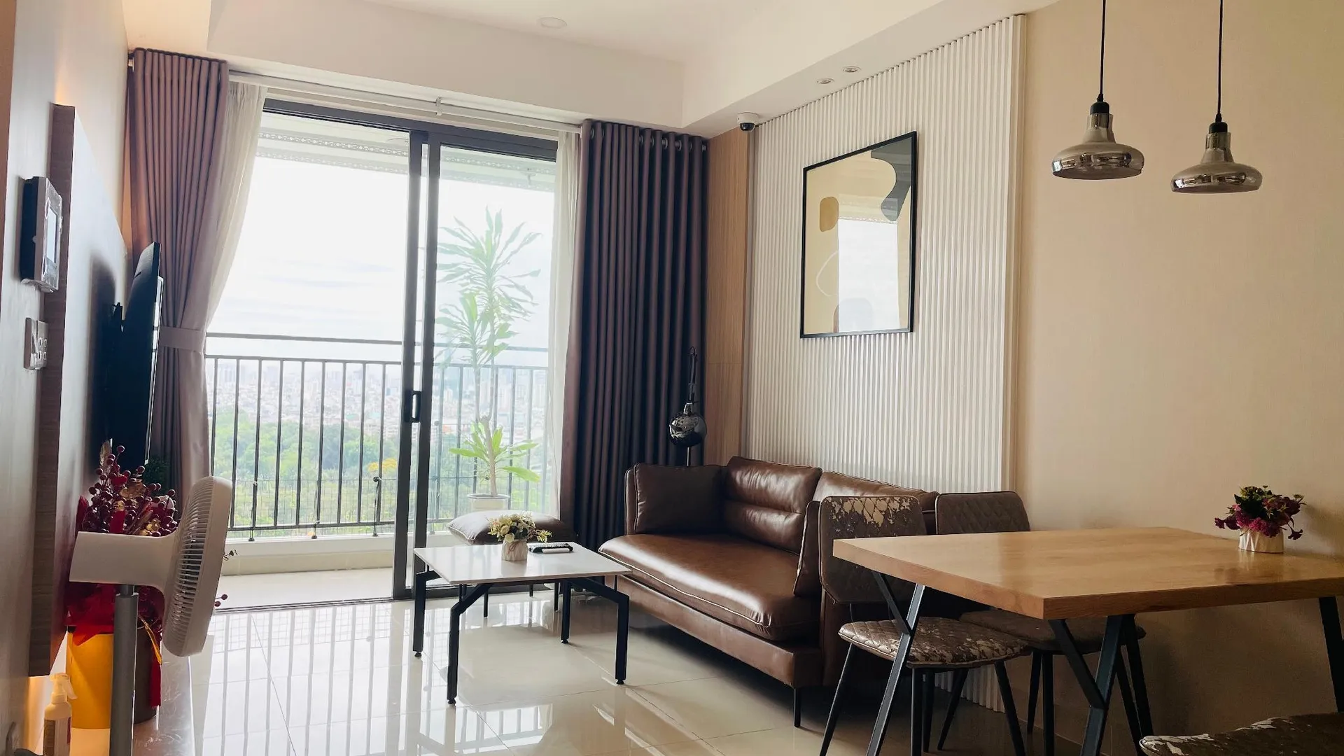 호치민 푸뉴언의 아파트먼트 (75m², 침실 2개, 프라이빗 욕실 2개) 2성급 싱글룸 스위트룸