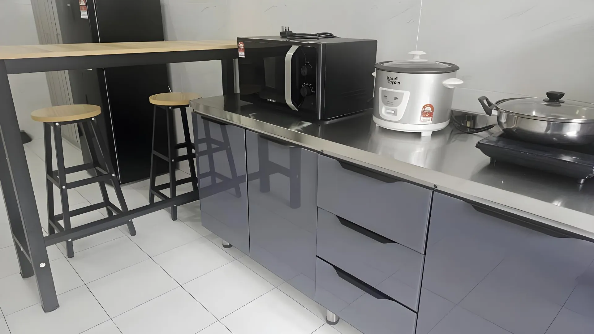 추카이 캄풍 부킷 쿠앙의 아파트먼트 (m², 침실 3개, 프라이빗 욕실 2개) 3성급 싱글룸 부대시설