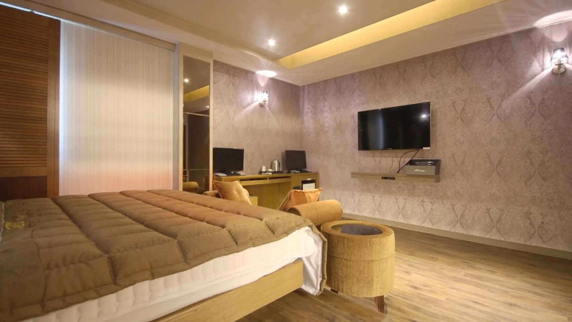 거제 거제도 장승포 H 호텔 스위트룸