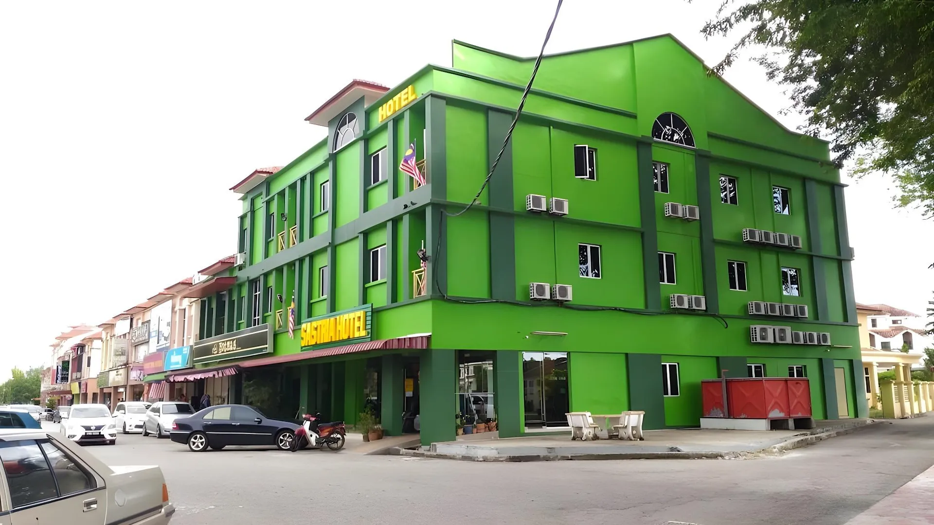 숭가이 페타니 사스트리아 호텔 2성급 호텔 스위트룸