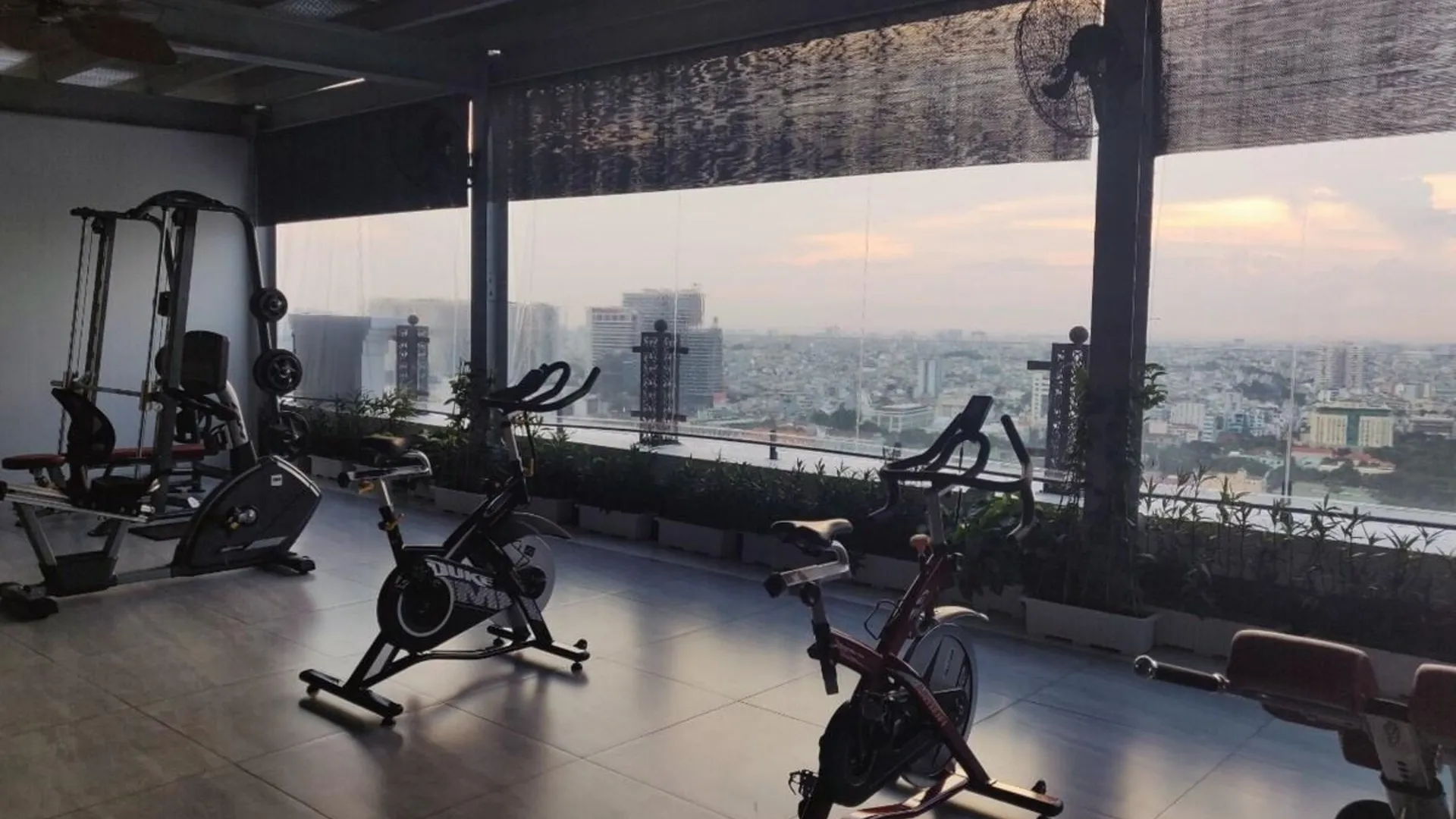 호치민 1군의 프라이빗 하우스 (117m², 침실 2개, 프라이빗 욕실 2개) 4성급 싱글룸 전망