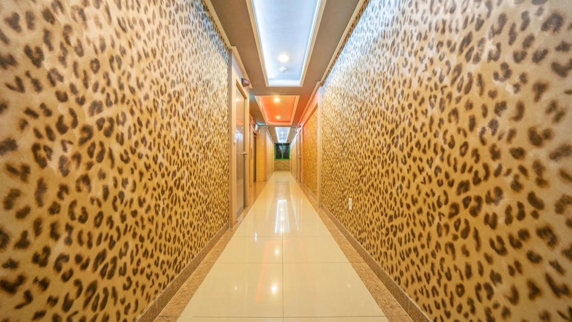 고성 고성 VOVTEL(보브텔) 1성급 호텔 레스토랑