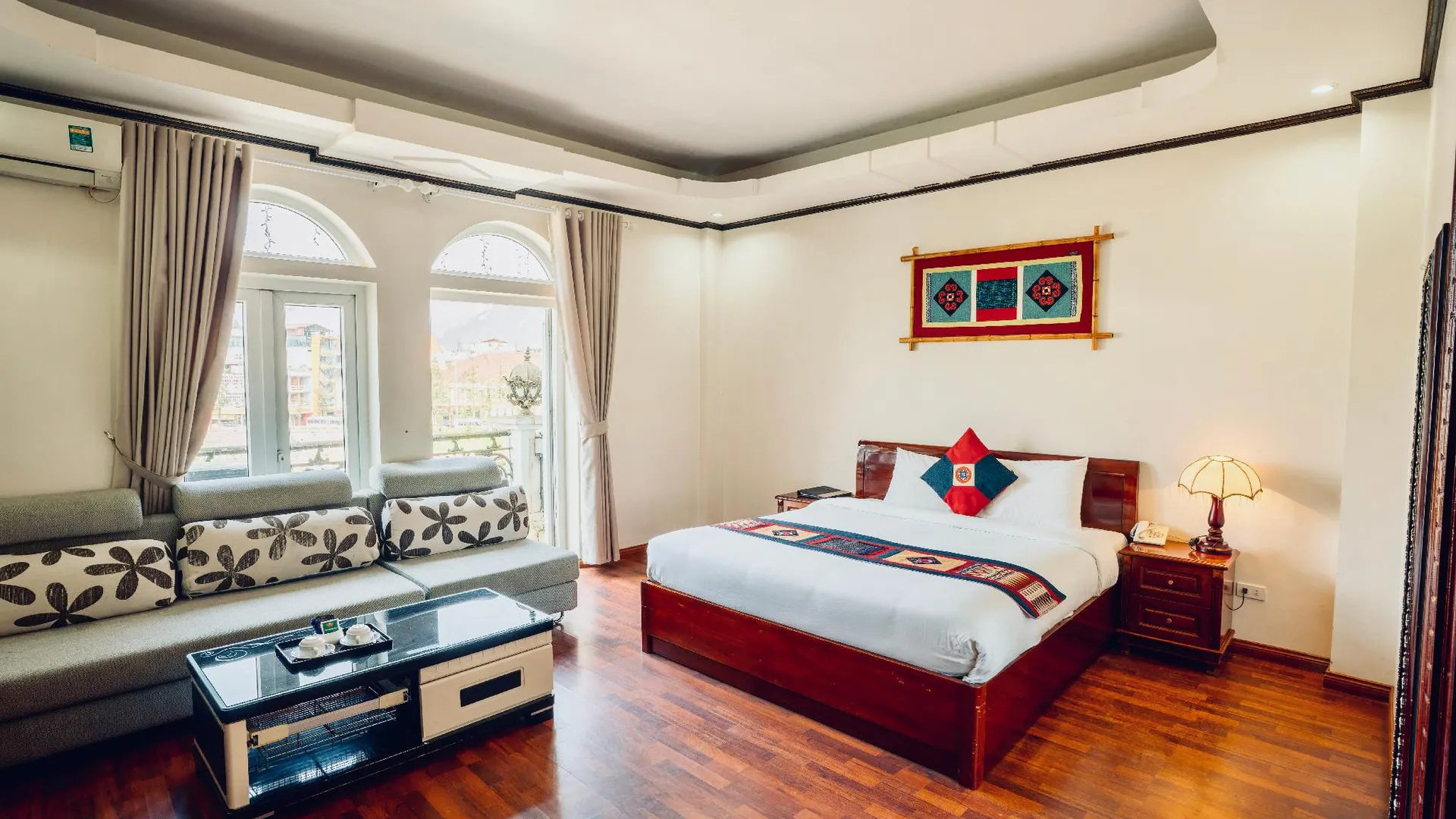 사파 아렌고 부티크 사파 4성급 호텔 스위트룸