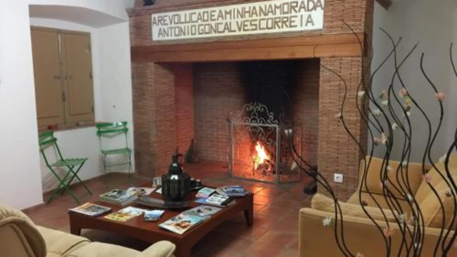 세르파 Abetarda CC 4성급 게스트하우스 외관