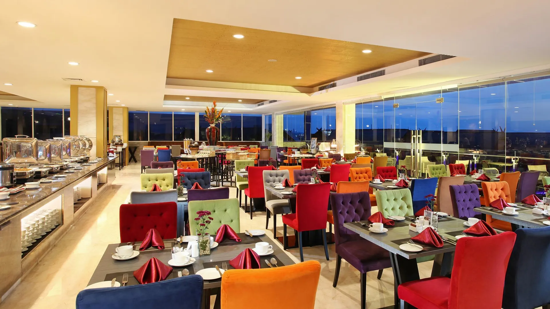 마카사르 스위스-벨호텔 마카사르 4성급 호텔 수영장