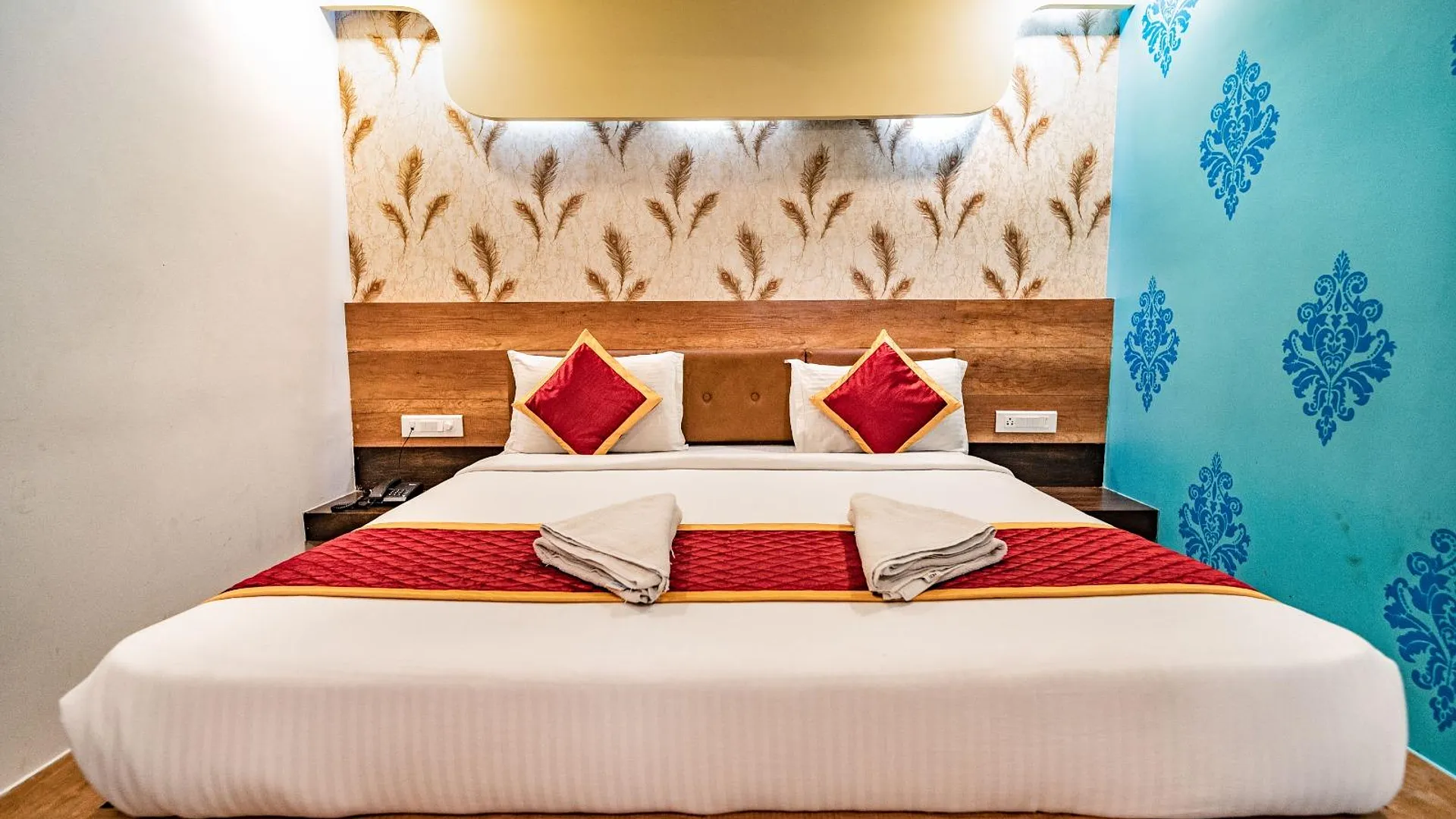 람메스와람 SDM 골든 타워 호텔 2성급 호텔 스위트룸