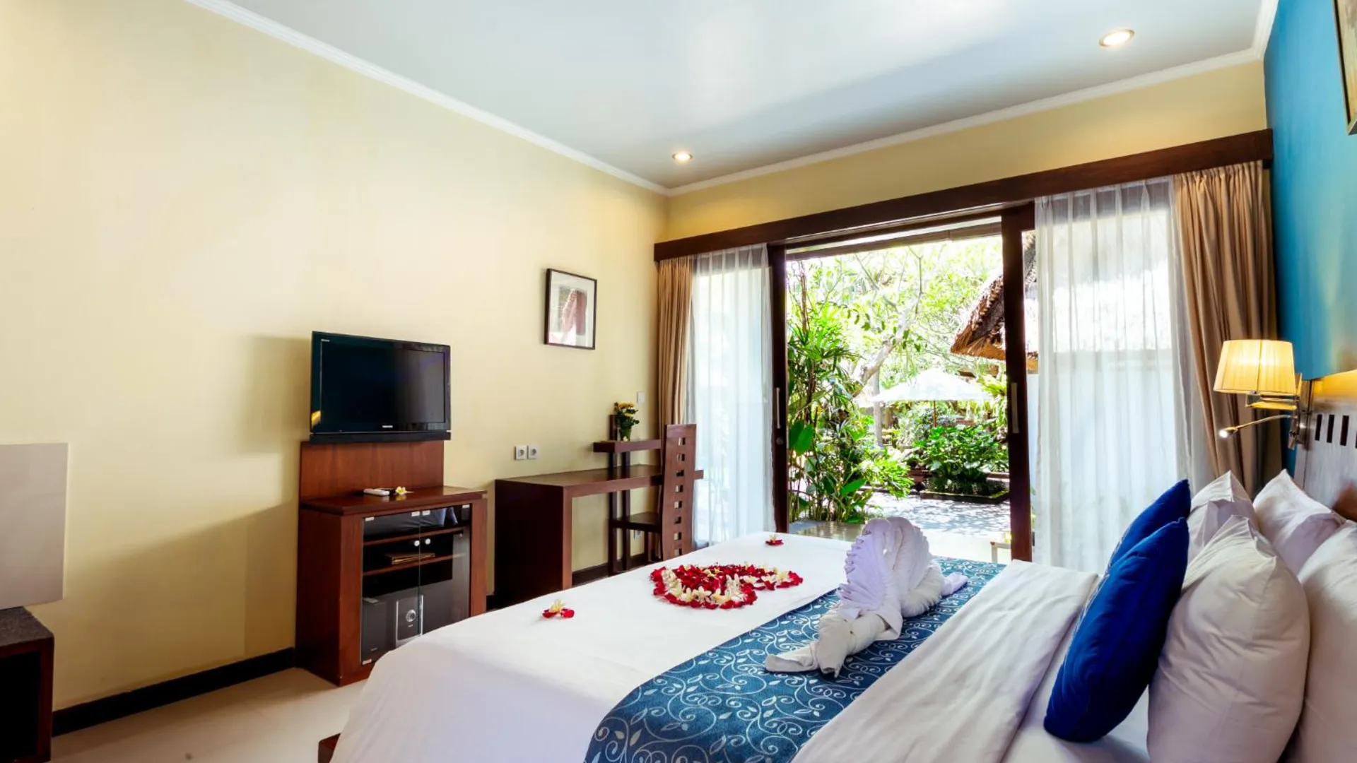 발리 룸벙 사리 우부드 3성급 호텔 스위트룸