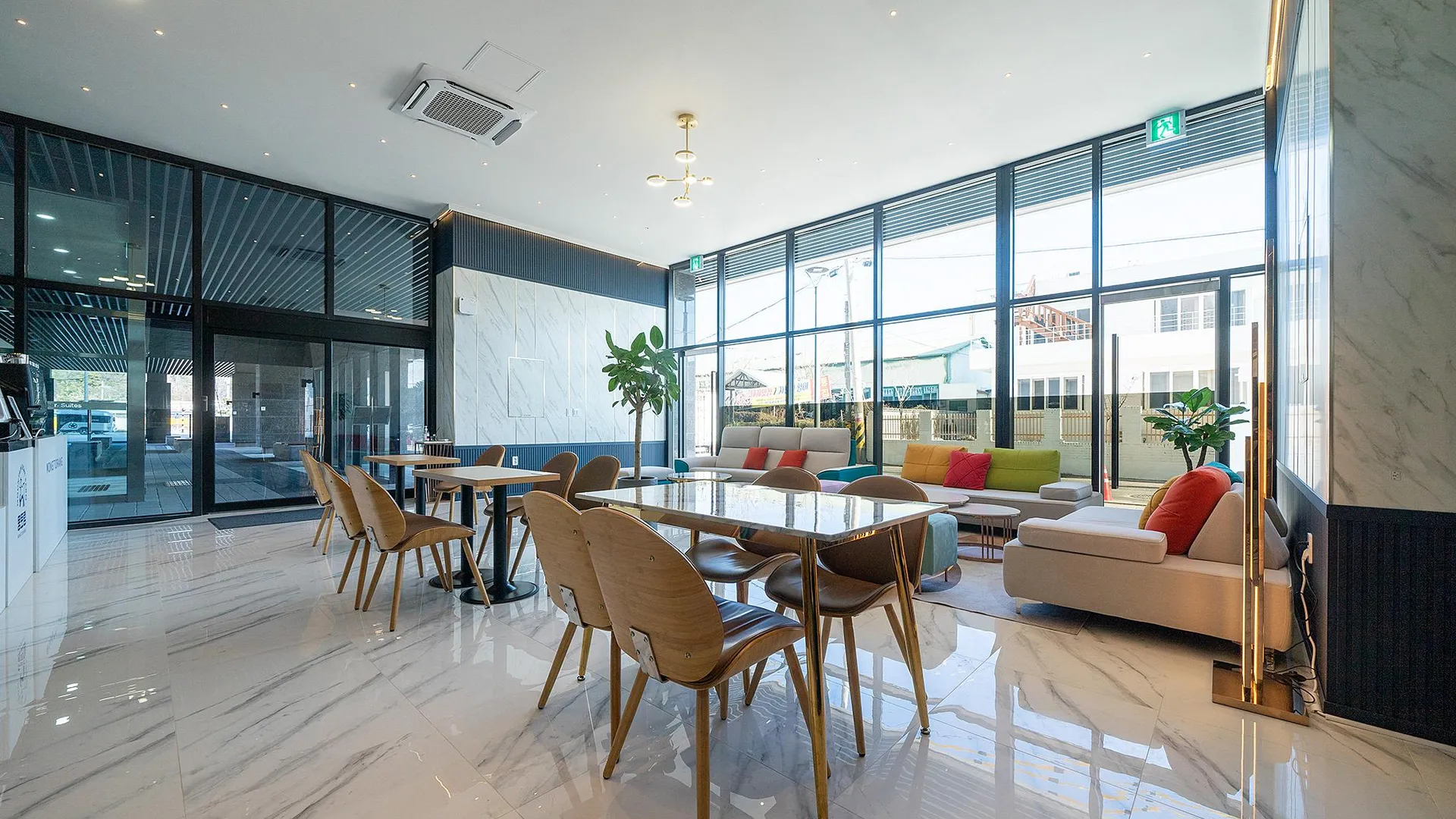 강릉 컨피네스 오션 스위트 4성급 호텔 수영장