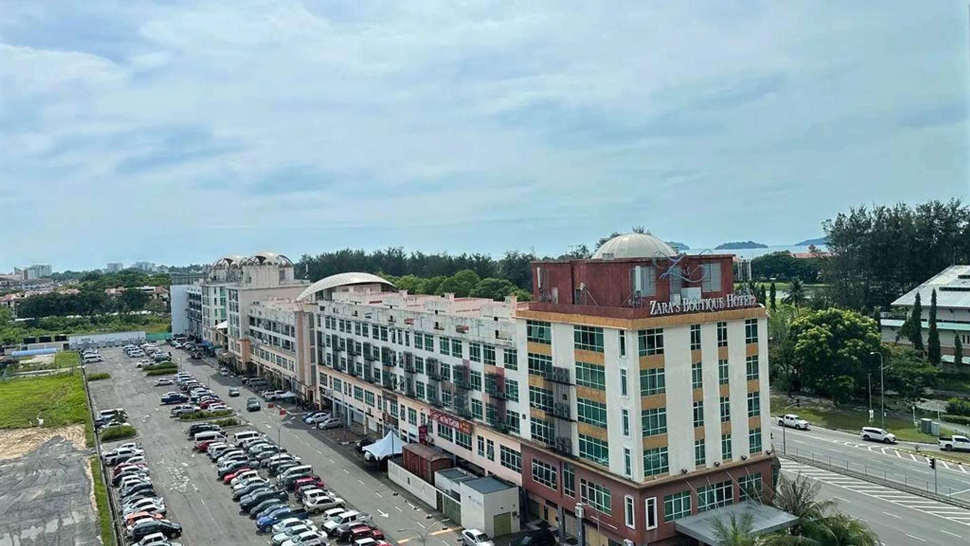 코타키나발루 쿠알라 펜유의 아파트먼트 (55m², 침실 2개, 프라이빗 욕실 1개) 3성급 싱글룸 레스토랑