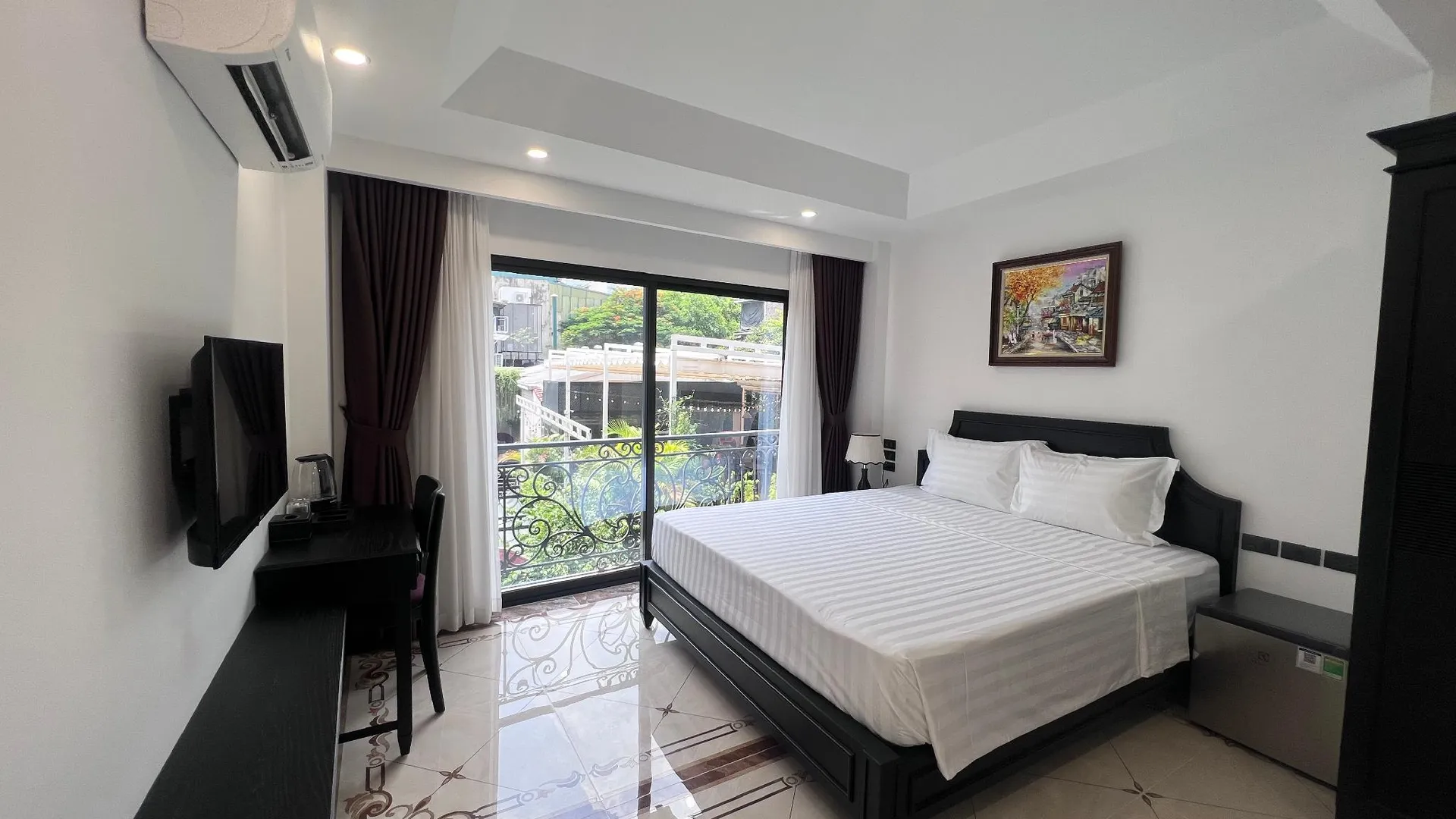 하노이 베이 럭셔리 호텔 앤 스파 - No1 응오 후옌 2성급 호텔 스위트룸