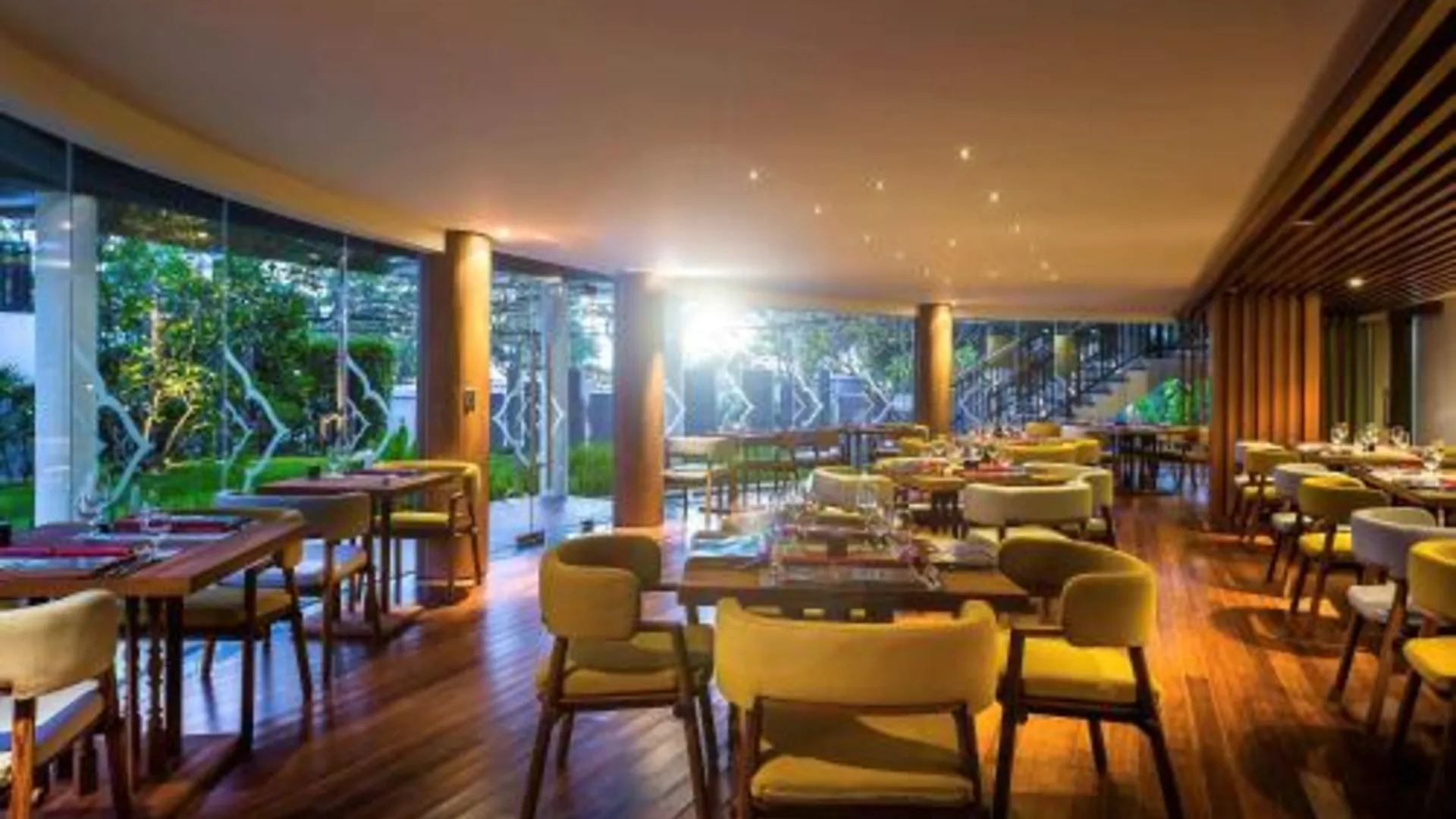 푸켓 홀리데이 인 리조트 푸켓 카론비치 바이 IHG 4성급 호텔 수영장