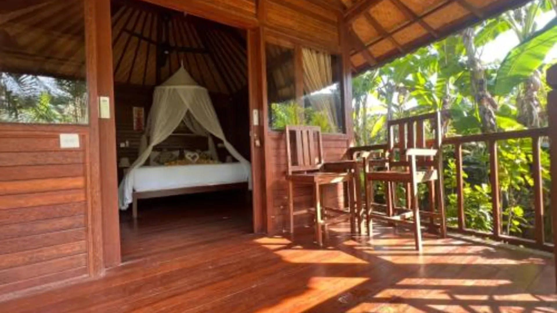 발리 Gatri Hut 4성급 호텔 외관