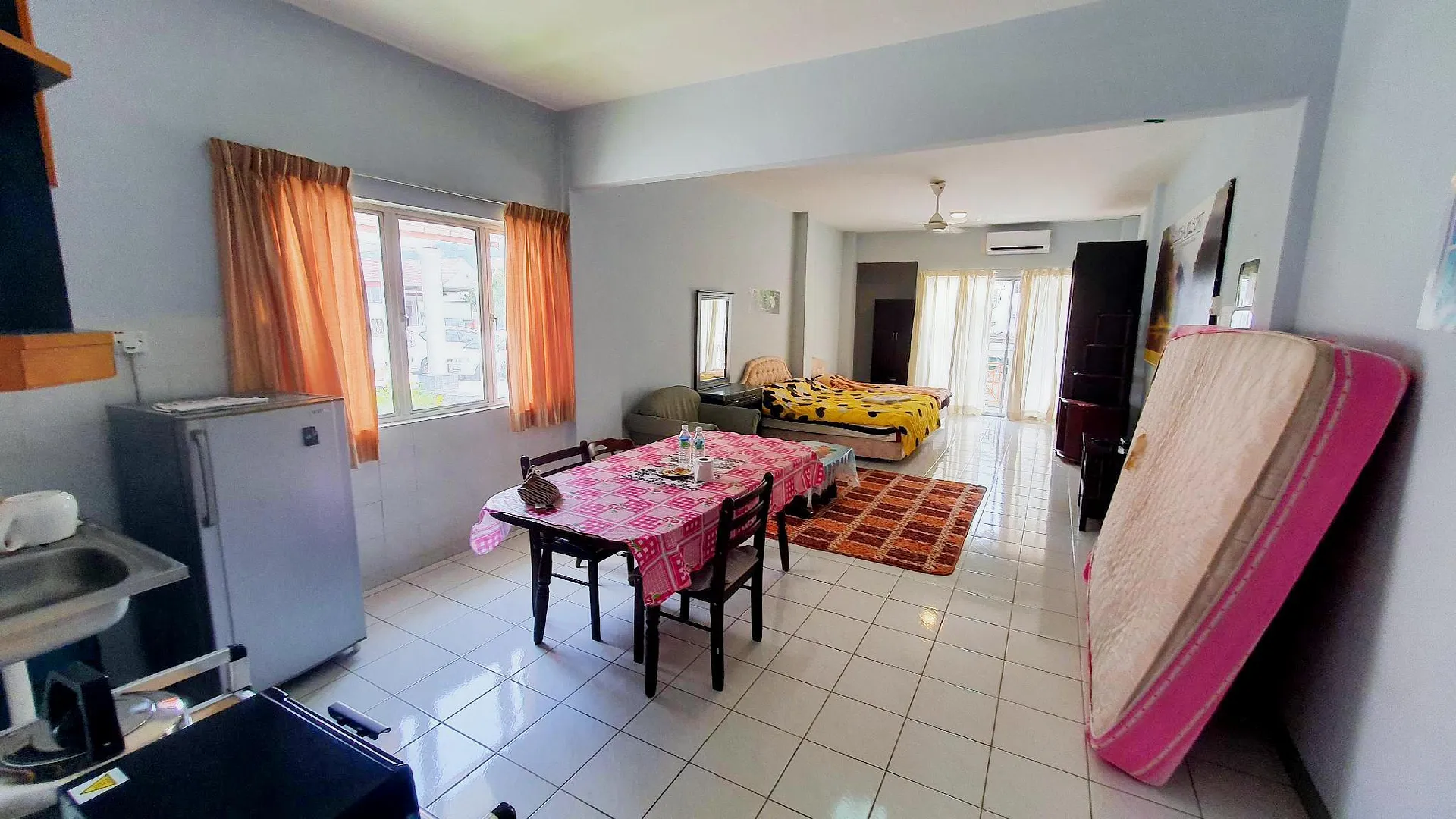 캄풍 부킷 팅기 Stay with Comfort at Selesa Hillhomes - T11GGA 2성급 게스트하우스 객실