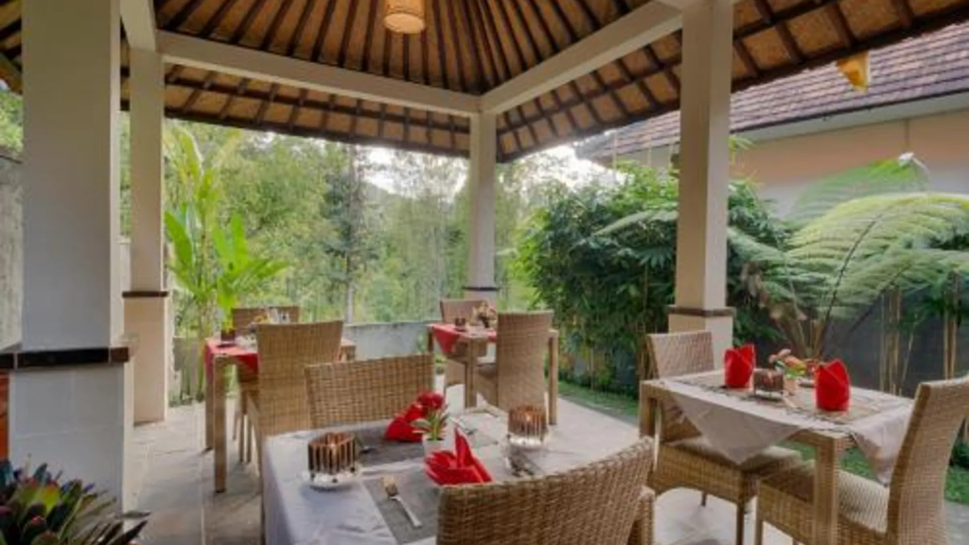 발리 나디라 발리 리조트 앤 빌라 4성급 호텔 레스토랑