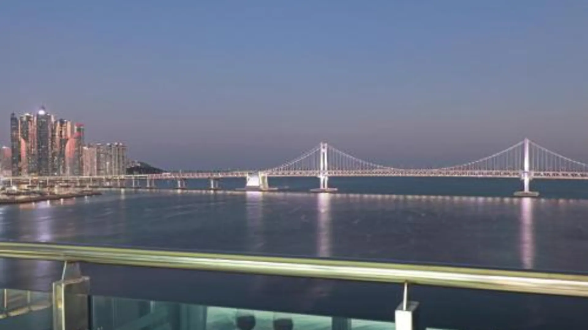 부산 엘모멘토 광안 레지던스 3성급 호텔 수영장