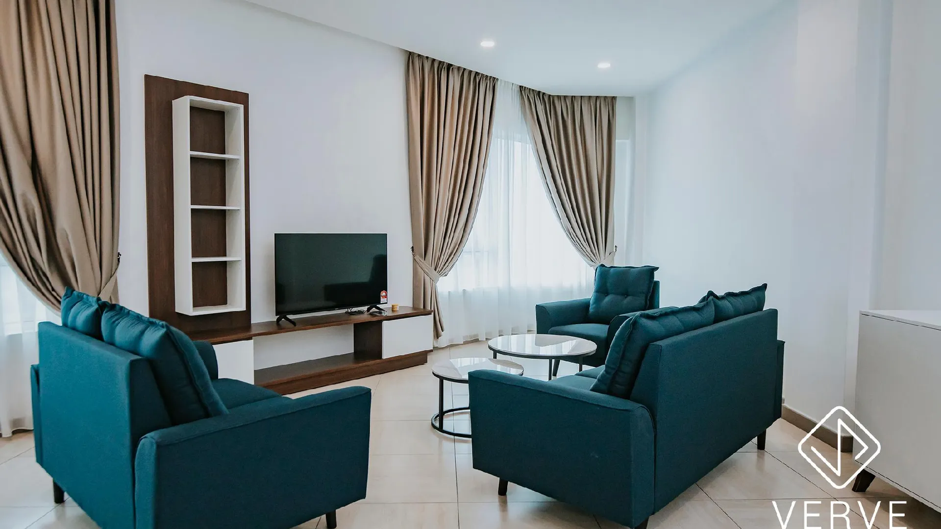 이포 캄풍 자와의 아파트먼트 (1000m², 침실 2개, 프라이빗 욕실 2개) 4성급 게스트하우스 객실