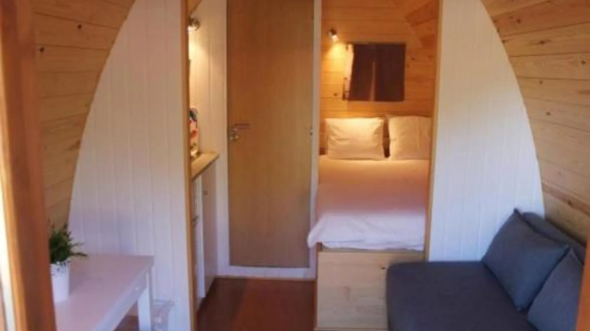 비냐이스 Parque Biologico de Vinhais 4성급 게스트하우스 스위트룸