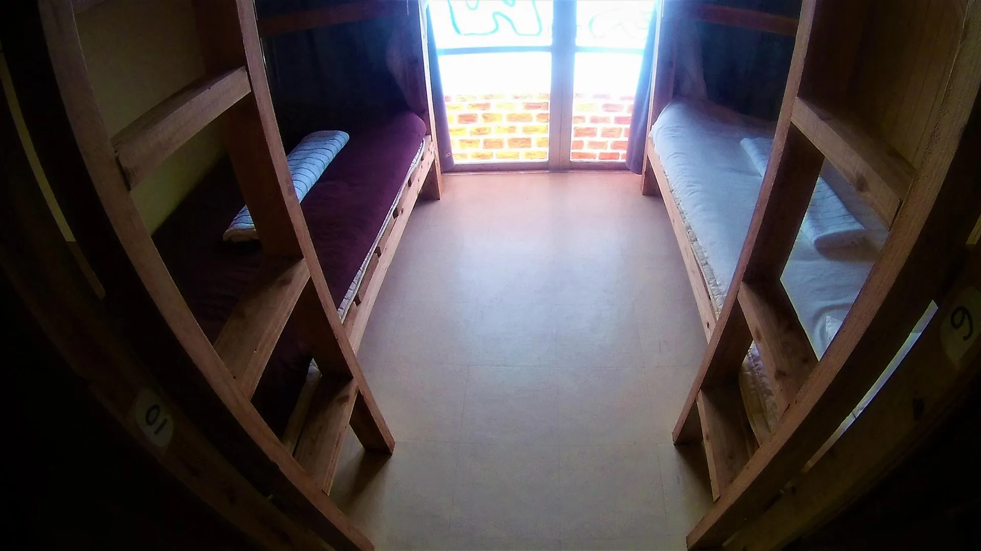 오키나와 본섬 게스트하우스 난데야넨 1성급 호텔 객실