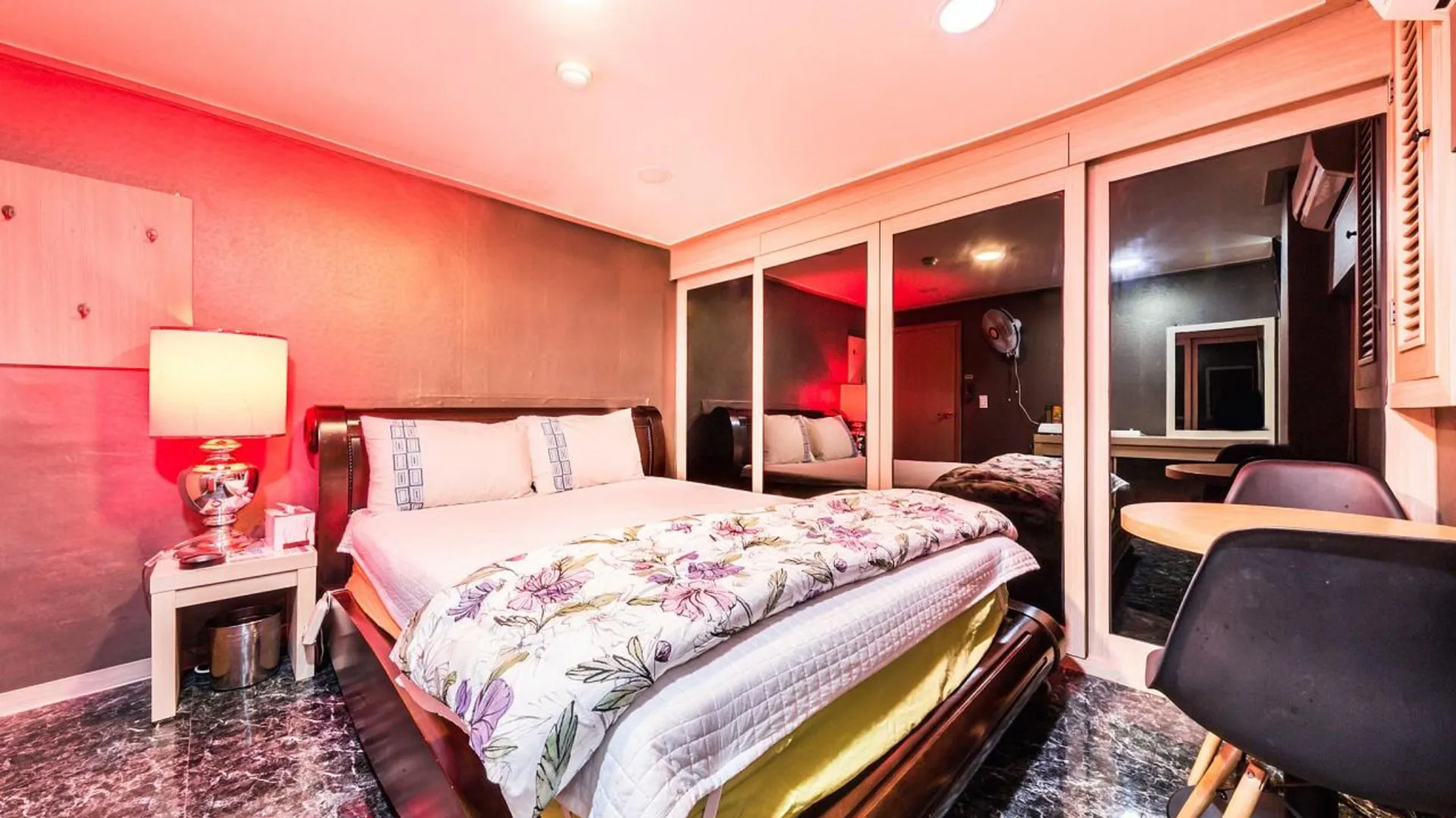 서울 맥스 모텔 2성급 호텔 스위트룸