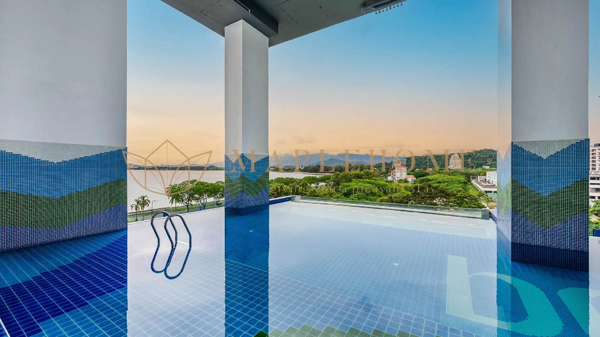 코타키나발루 베이 스위트 프리미어 스위트 코타키나발루 4성급 호텔 객실