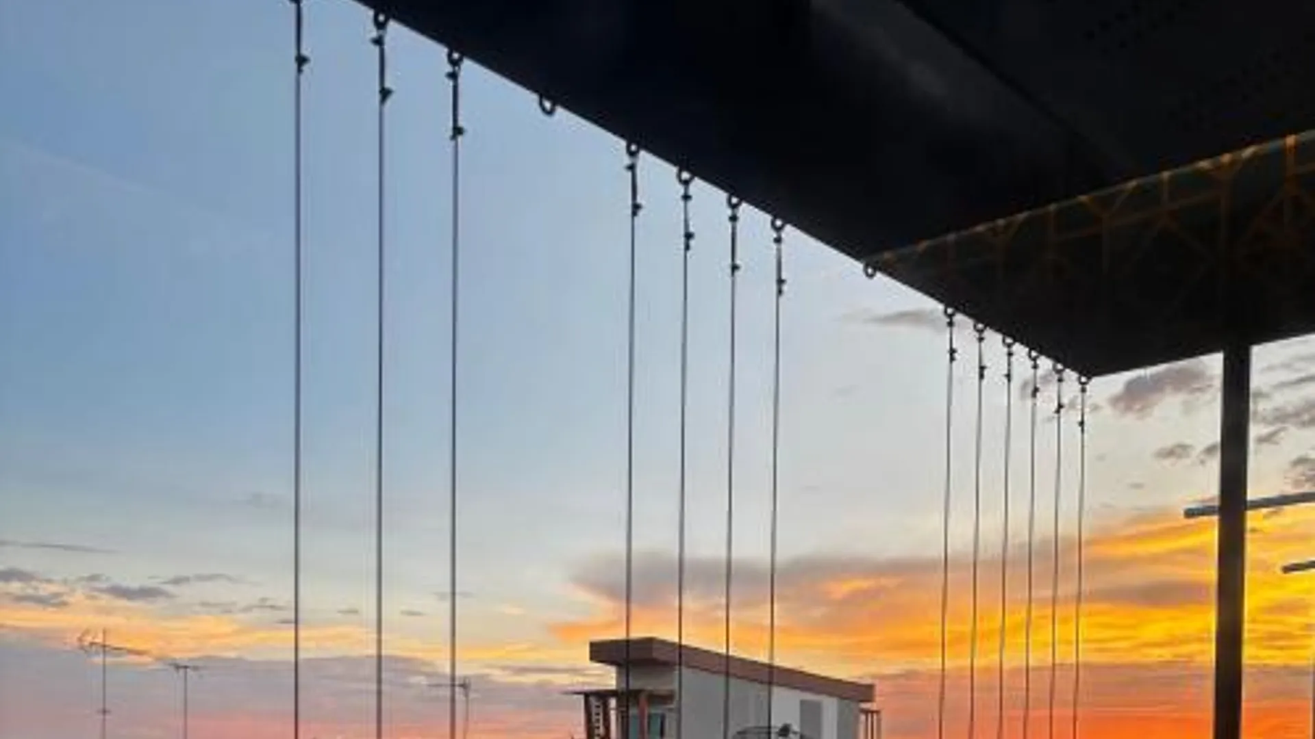 핫야이 Goodnight Poshtel + Free Netflix 3성급 호텔 전망