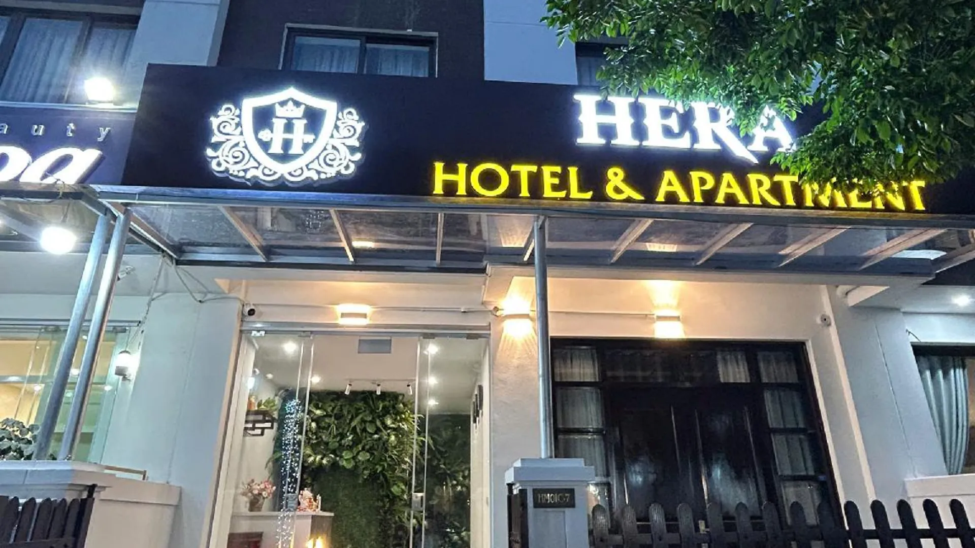 하노이 헤라 호텔앤아파트먼트 3성급 호텔 스위트룸