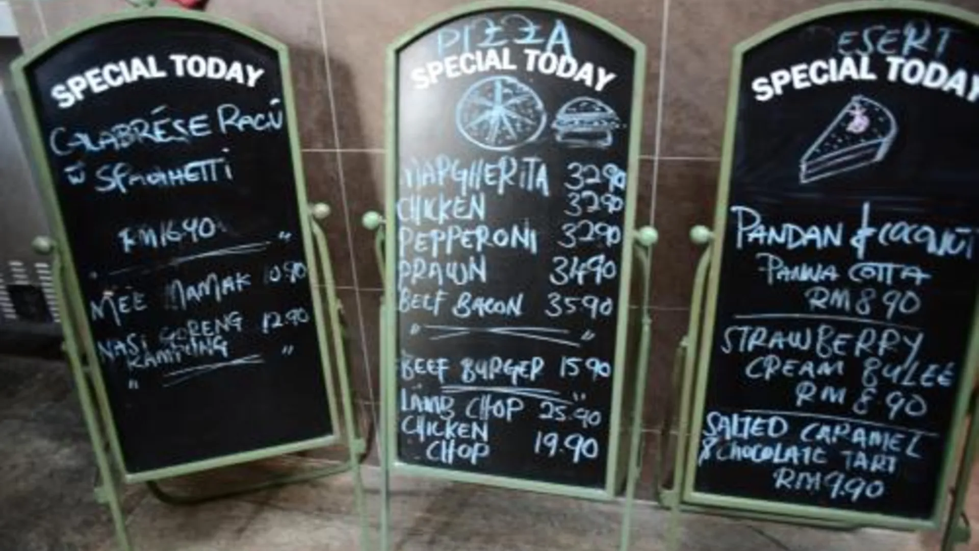 카메론 하일랜즈 Tiny Boutique Habitat 4성급 게스트하우스 레스토랑