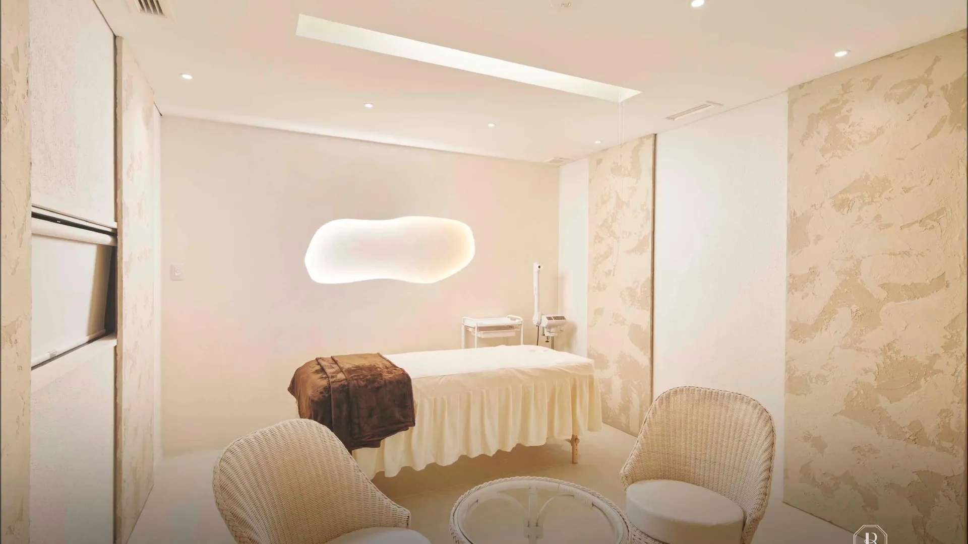 오키나와 본섬 바톤 스위트 오키나와 코우리지마 5성급 호텔 객실