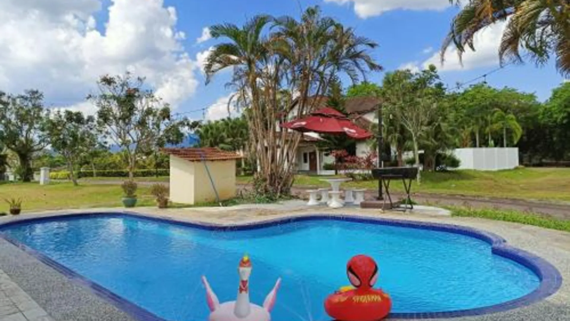 말라카 Yussy Homestay at Afamosa Bungalow 4성급 게스트하우스 수영장