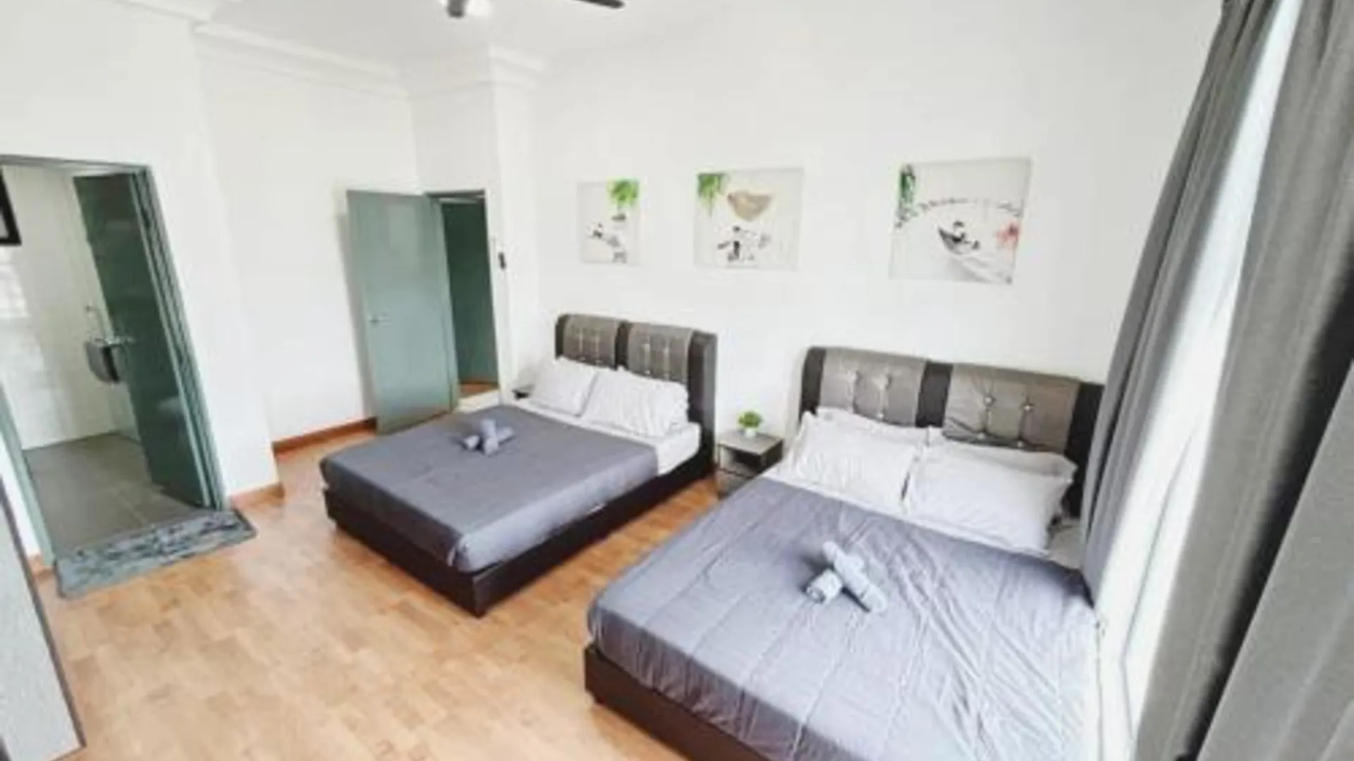 조호바루 / 조호르바루 탐포이의 프라이빗 하우스 (m², 침실 3개, 프라이빗 욕실 2개) 4성급 게스트하우스 스위트룸