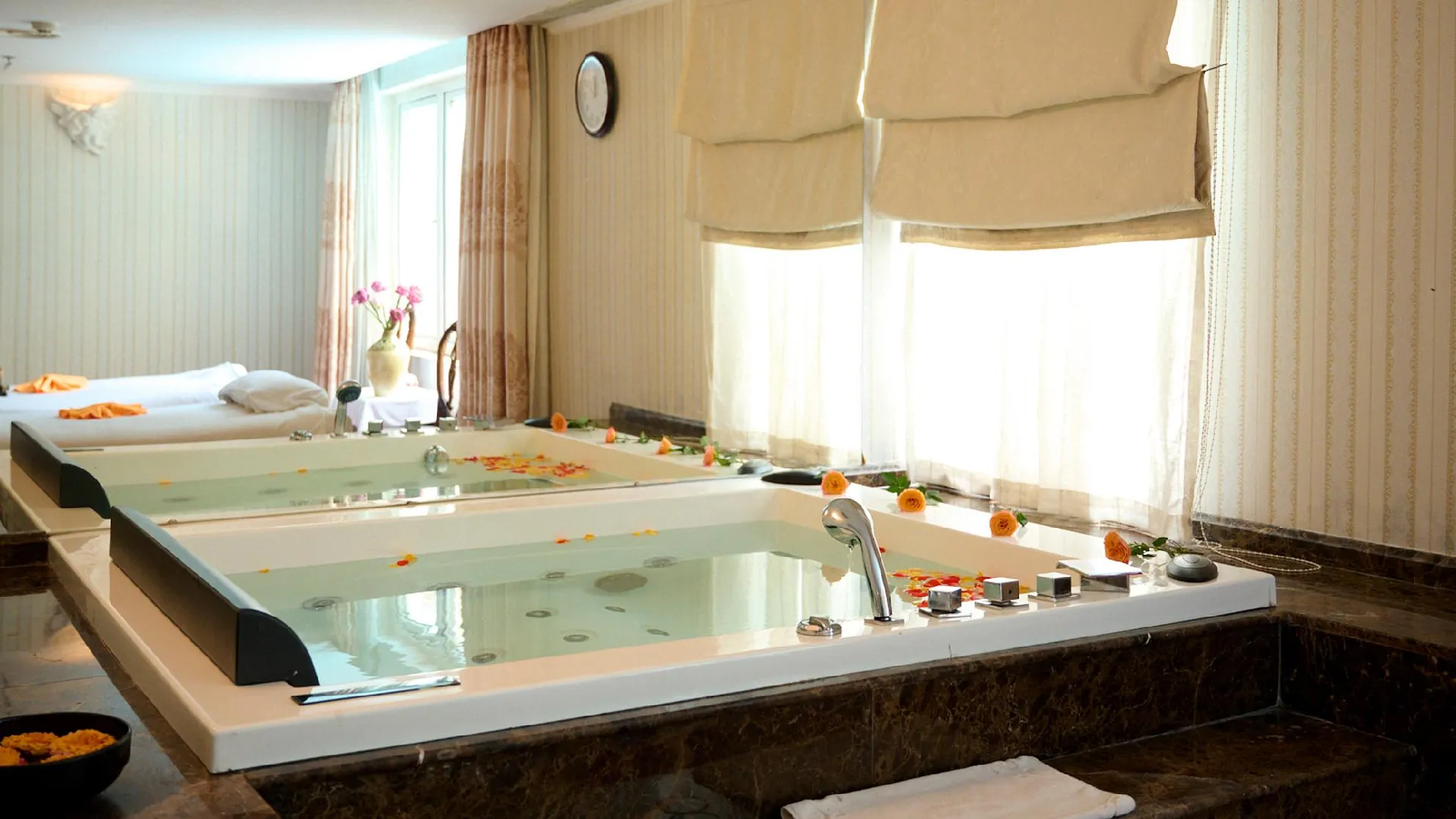 호치민 호텔 그랜드 사이공 5성급 호텔 레스토랑