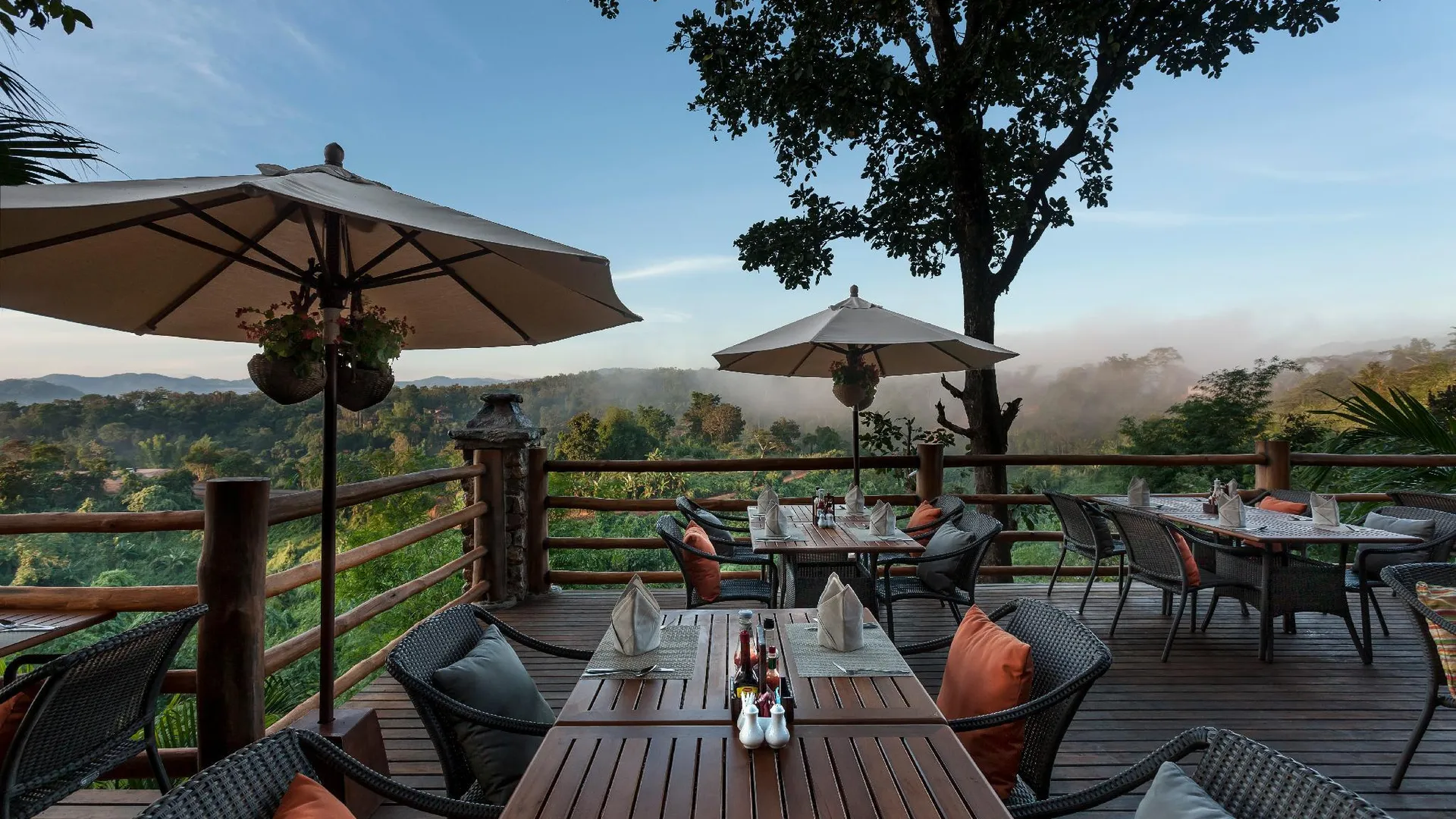 치앙라이 카틸리야 마운틴 리조트 앤 스파 5성급 호텔 레스토랑