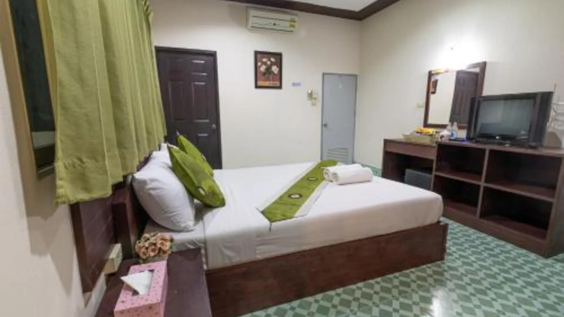 치앙라이 JJ hut hotel 2성급 호텔 레스토랑