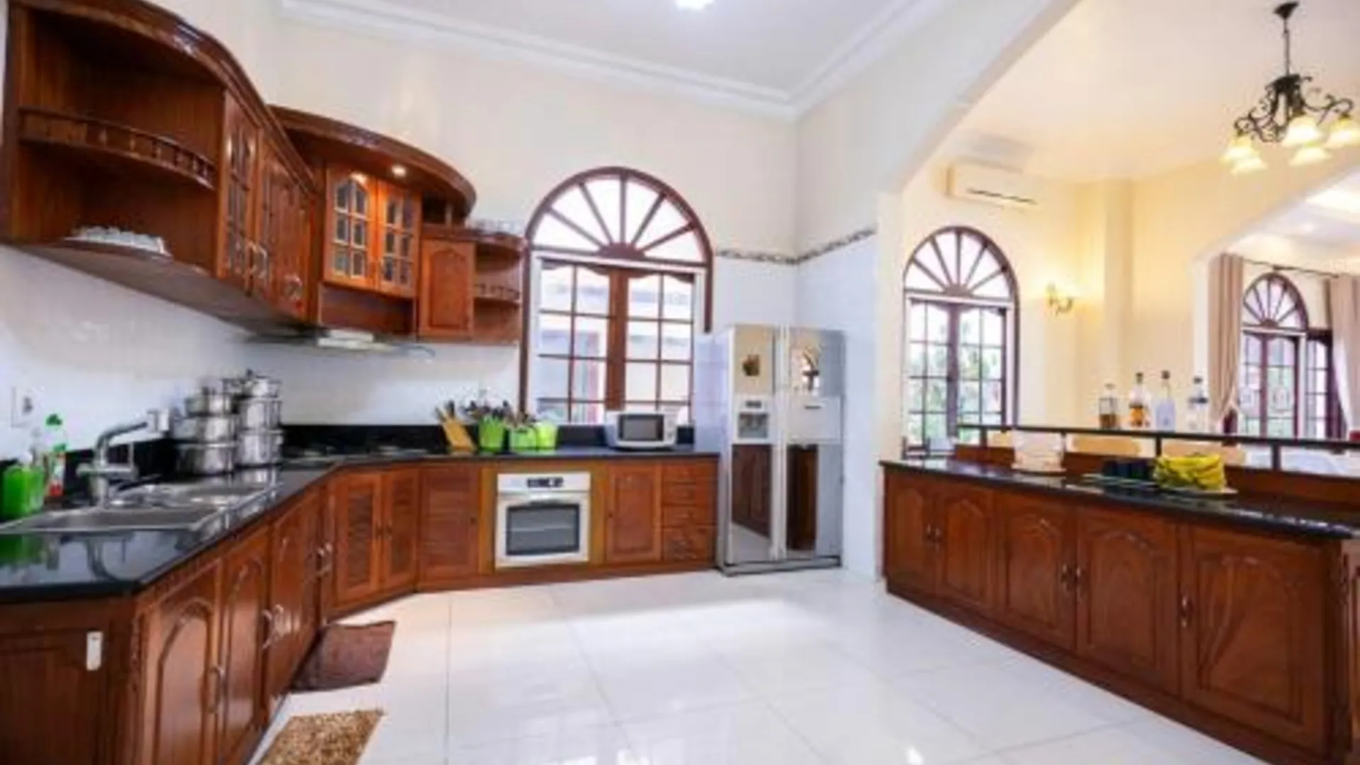 호치민 빈탄의 빌라 (800m², 침실 5개, 프라이빗 욕실 6개) 4성급 싱글룸 객실