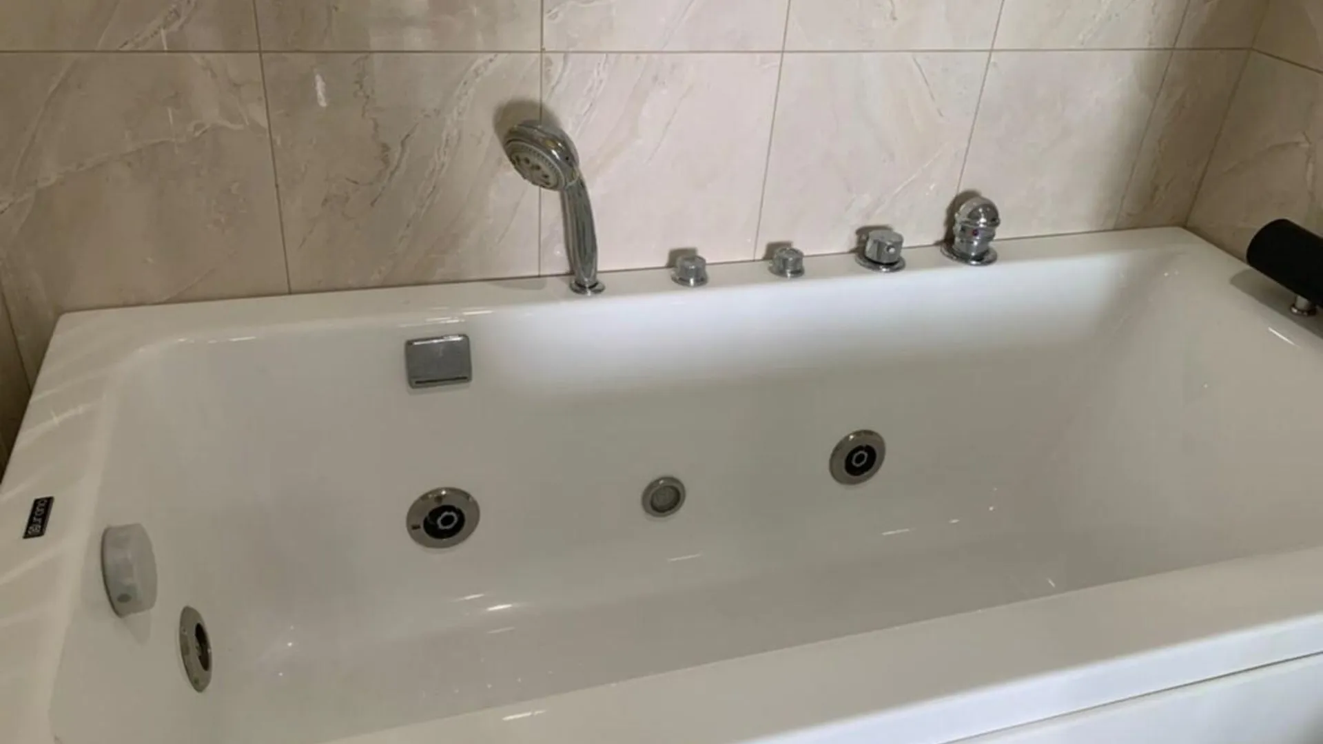 조호바루 / 조호르바루 조호바루의 아파트먼트 (160m², 침실 3개, 프라이빗 욕실 4개) 4성급 싱글룸 부대시설