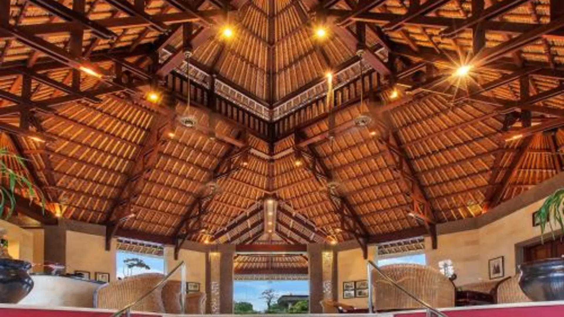 발리 바이스로이 발리 5성급 호텔 수영장