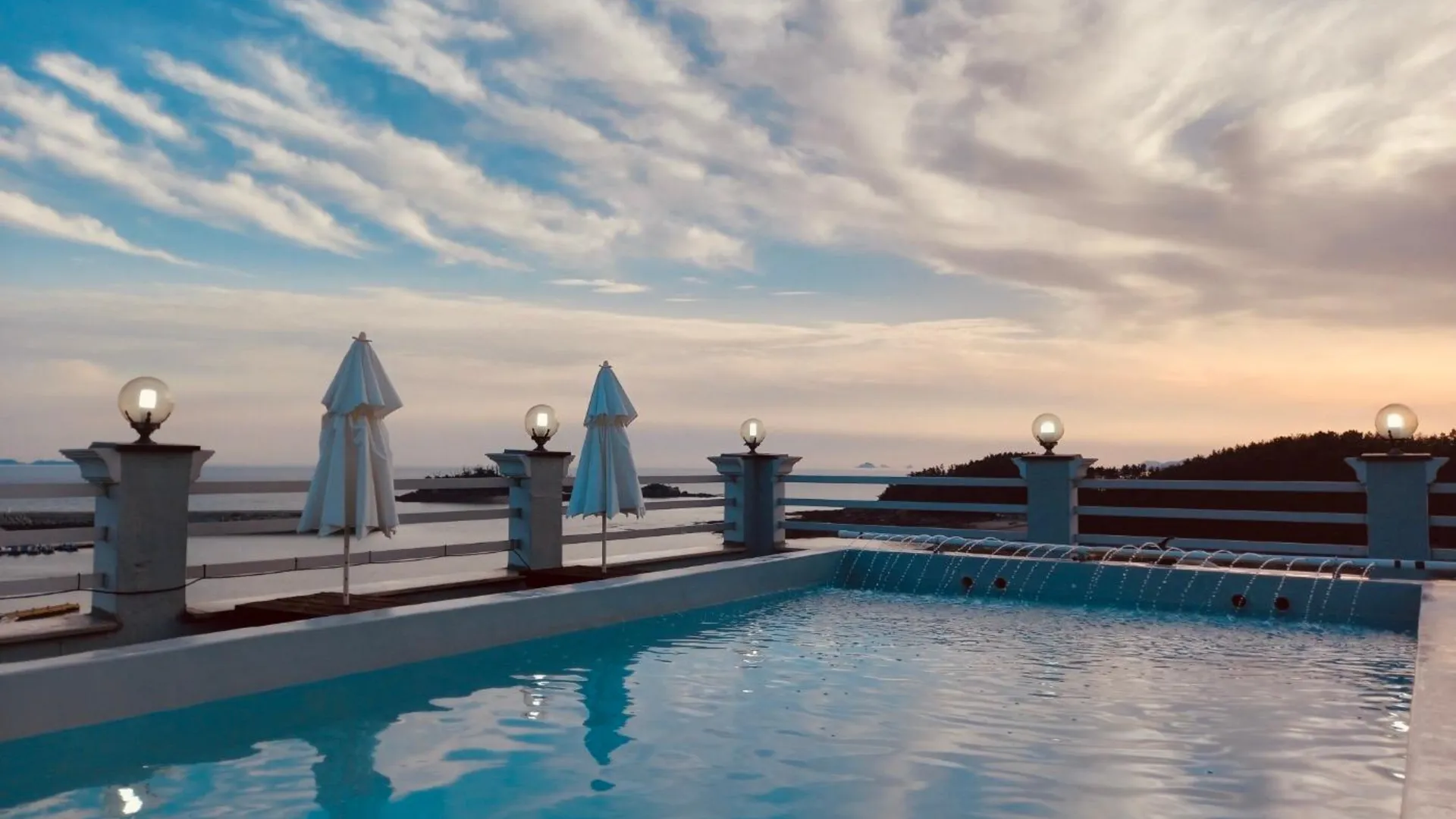 태안 몽산포정다운펜션(몽산포항 도보1분)