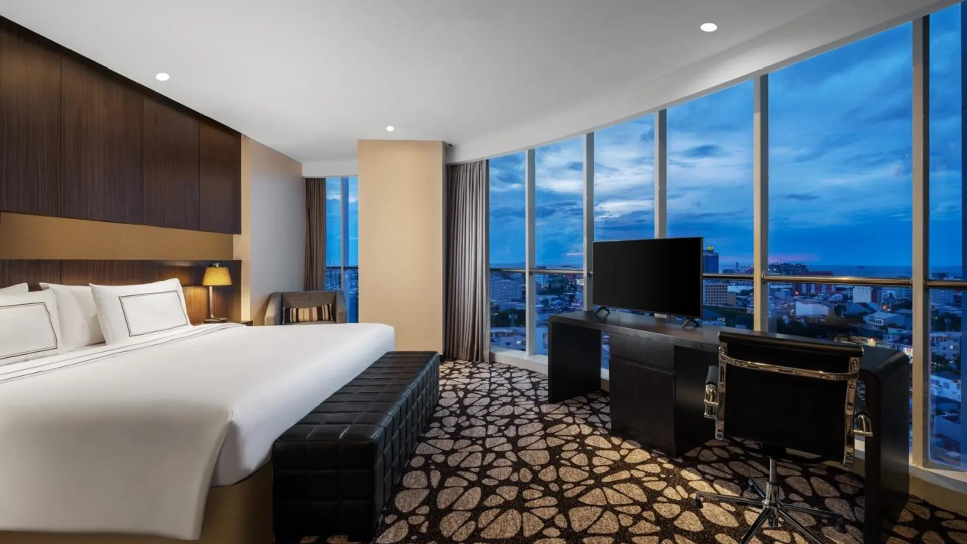 마카사르 멜리아 마카사르 4성급 호텔 스위트룸