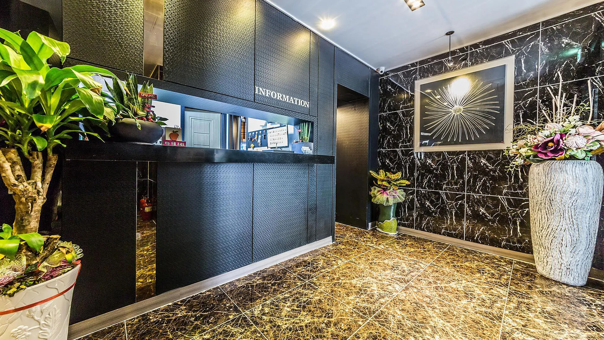 시흥 시흥 티아라 호텔 외관